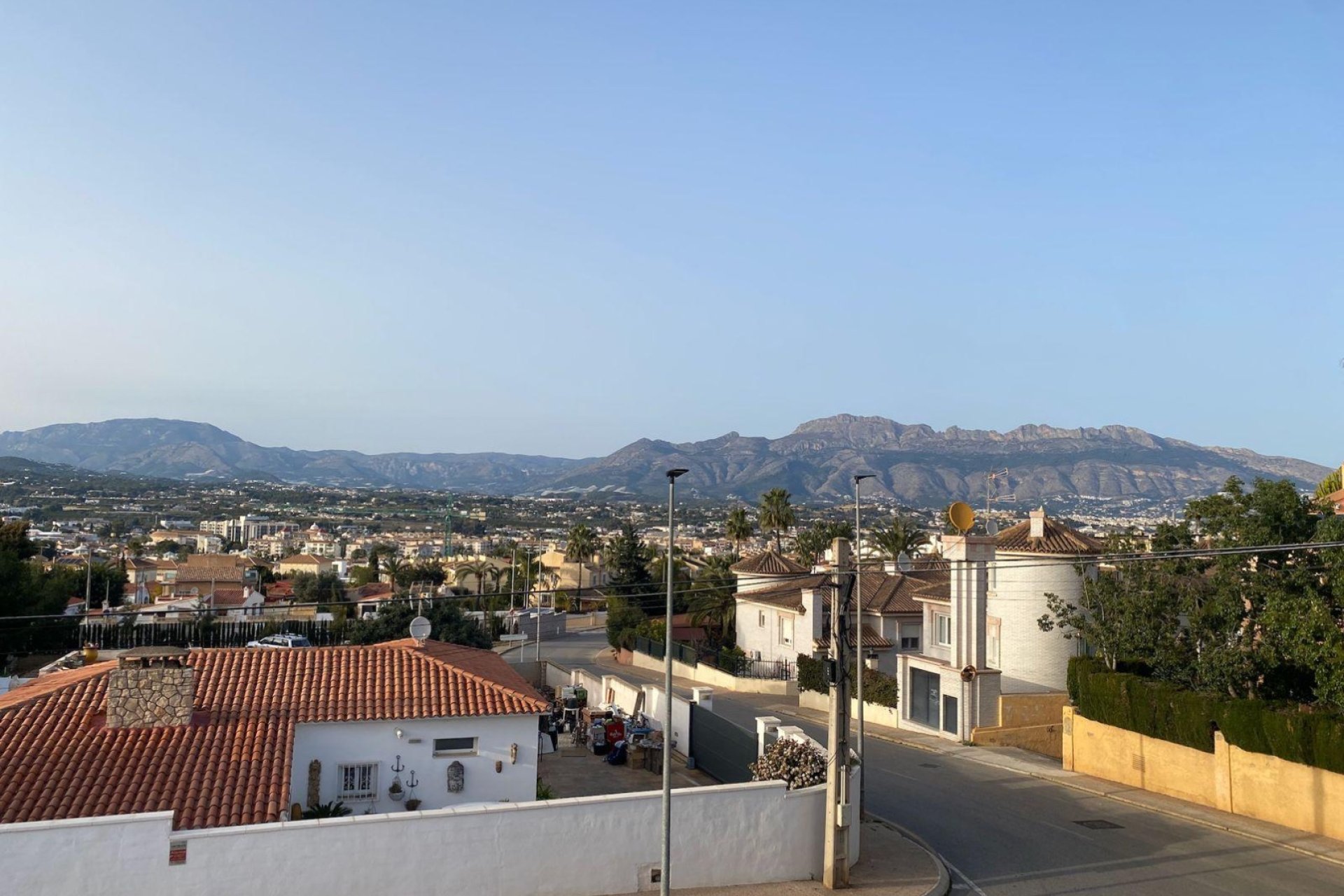 Reventa - Chalet / Villa  -
Albir