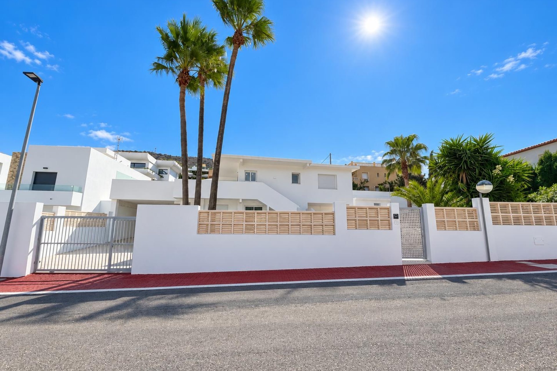 Reventa - Chalet / Villa  -
Albir