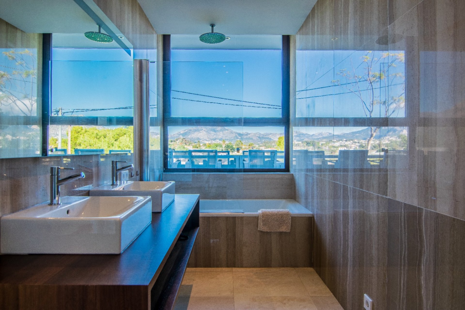 Reventa - Chalet / Villa  -
Altea