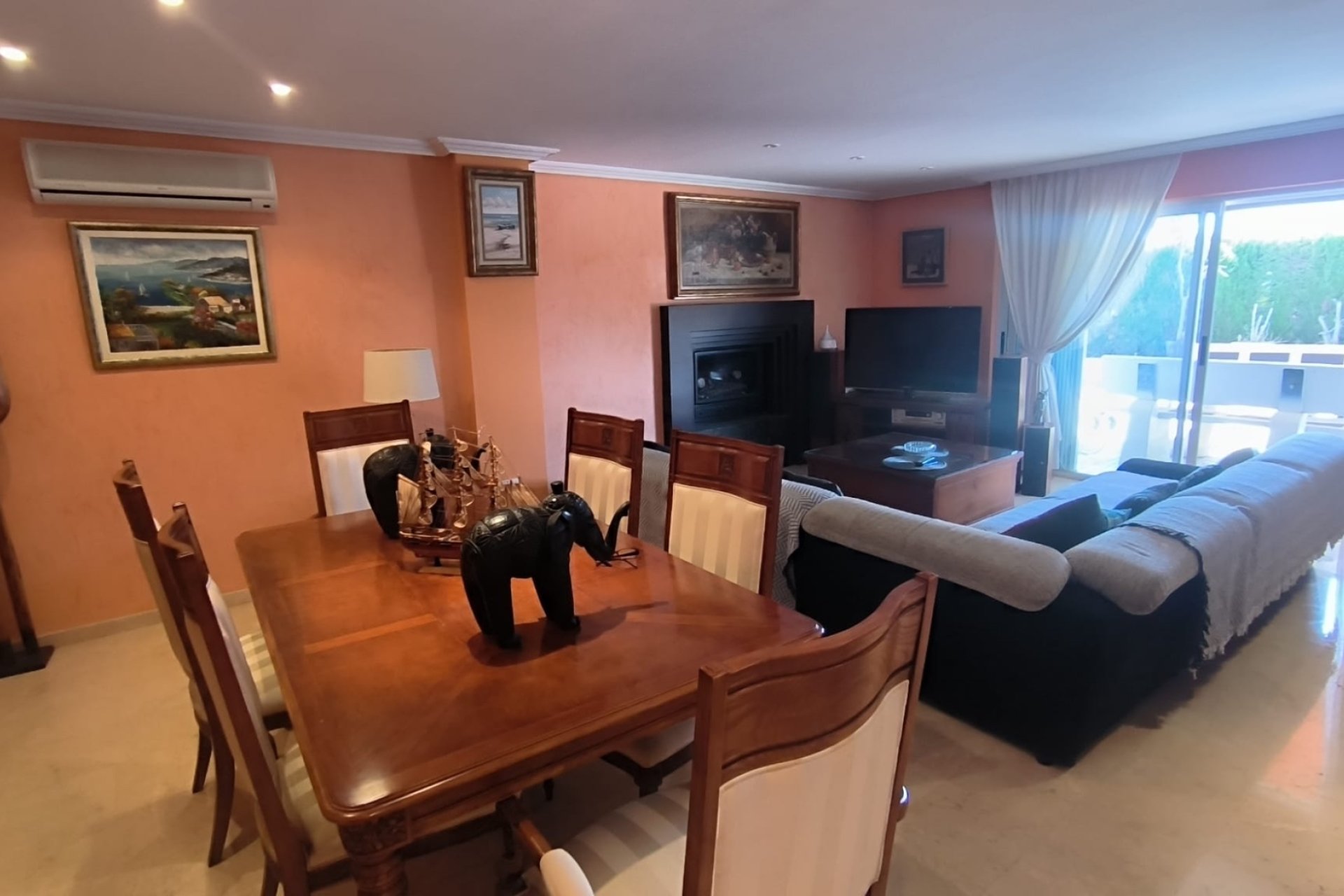 Reventa - Chalet / Villa  -
Benidorm