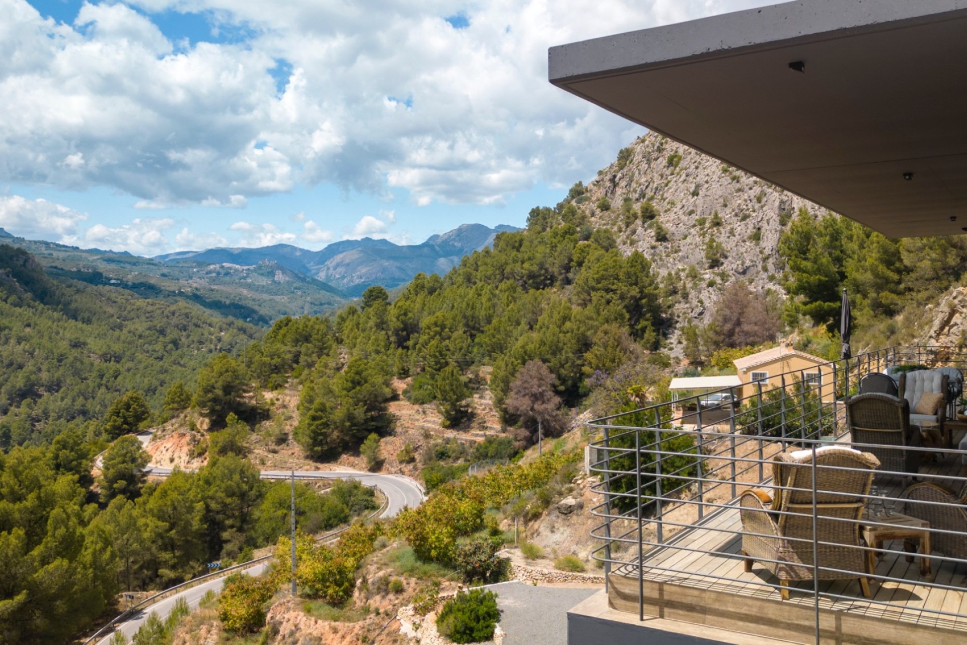 Reventa - Chalet / Villa  -
Callosa De Ensarrià