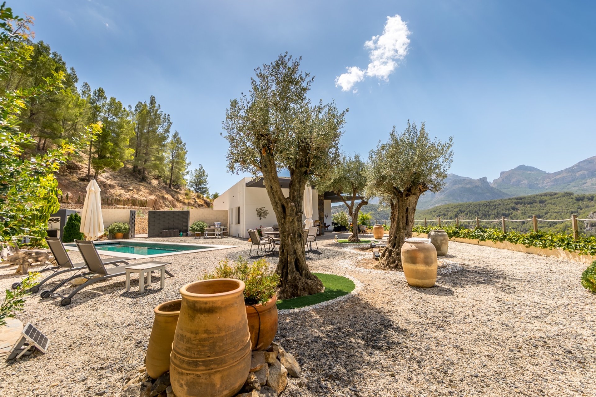 Reventa - Chalet / Villa  -
Callosa De Ensarrià