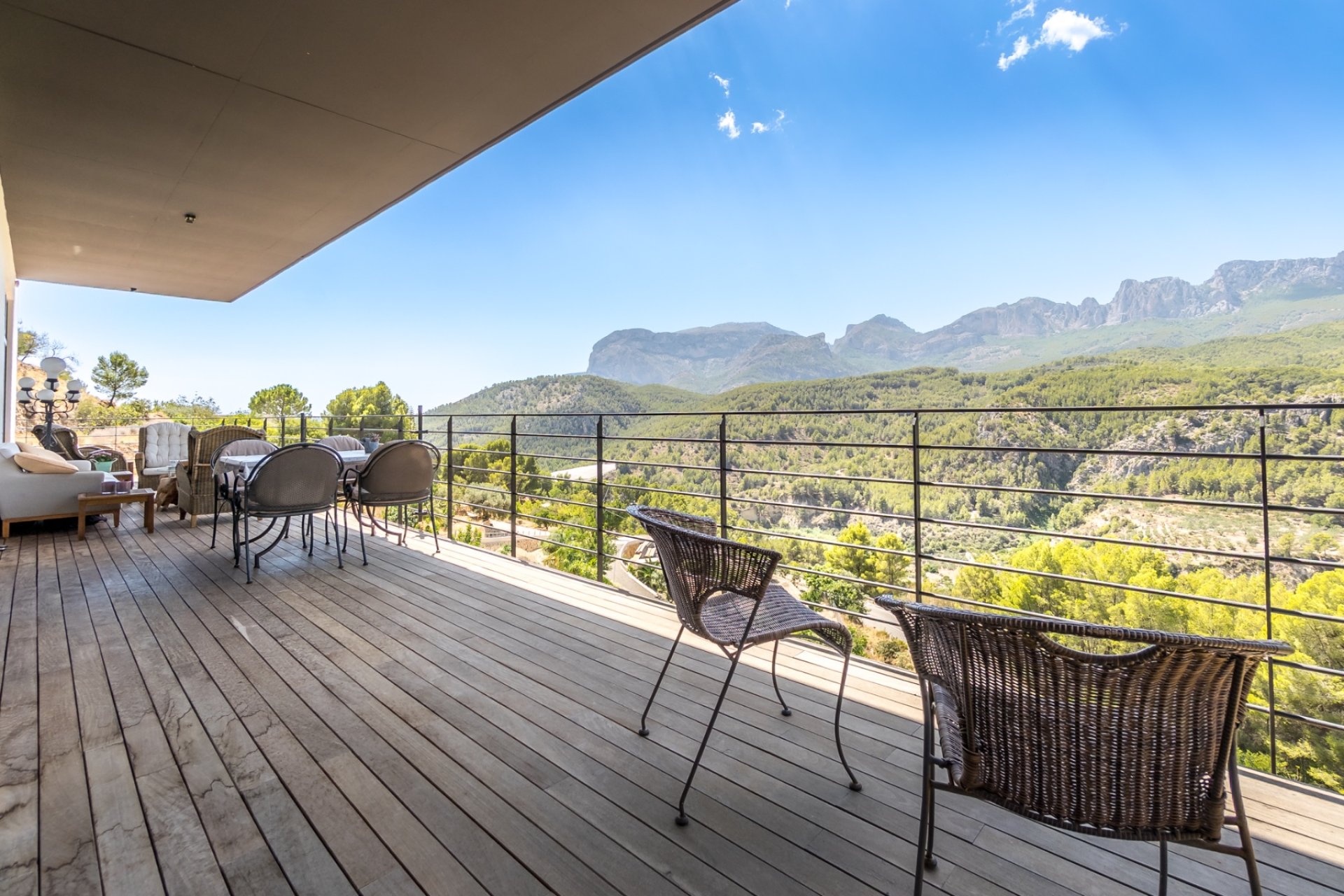 Reventa - Chalet / Villa  -
Callosa De Ensarrià