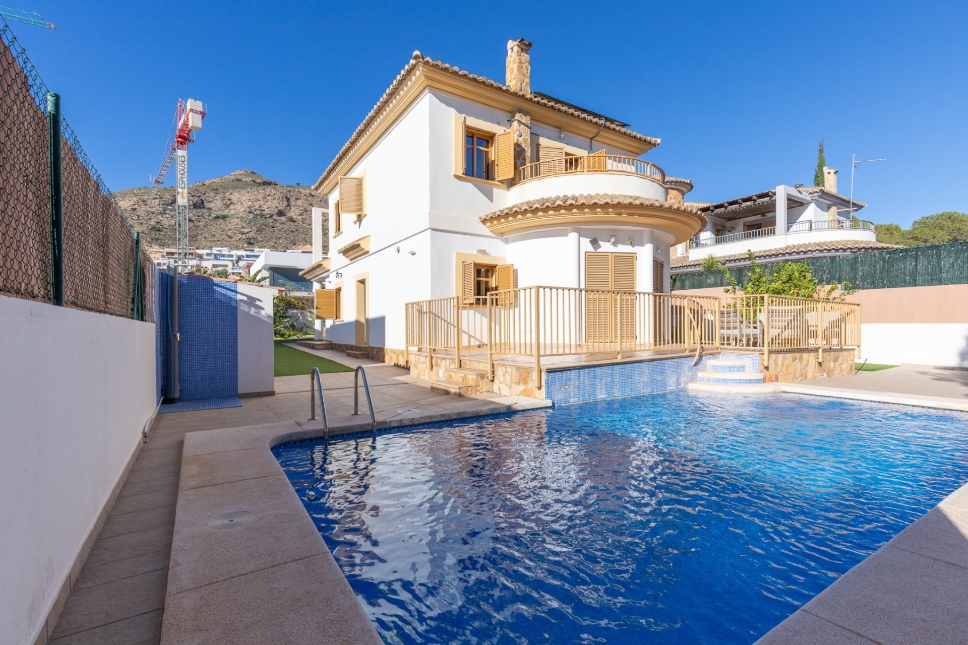Reventa - Chalet / Villa  -
Finestrat