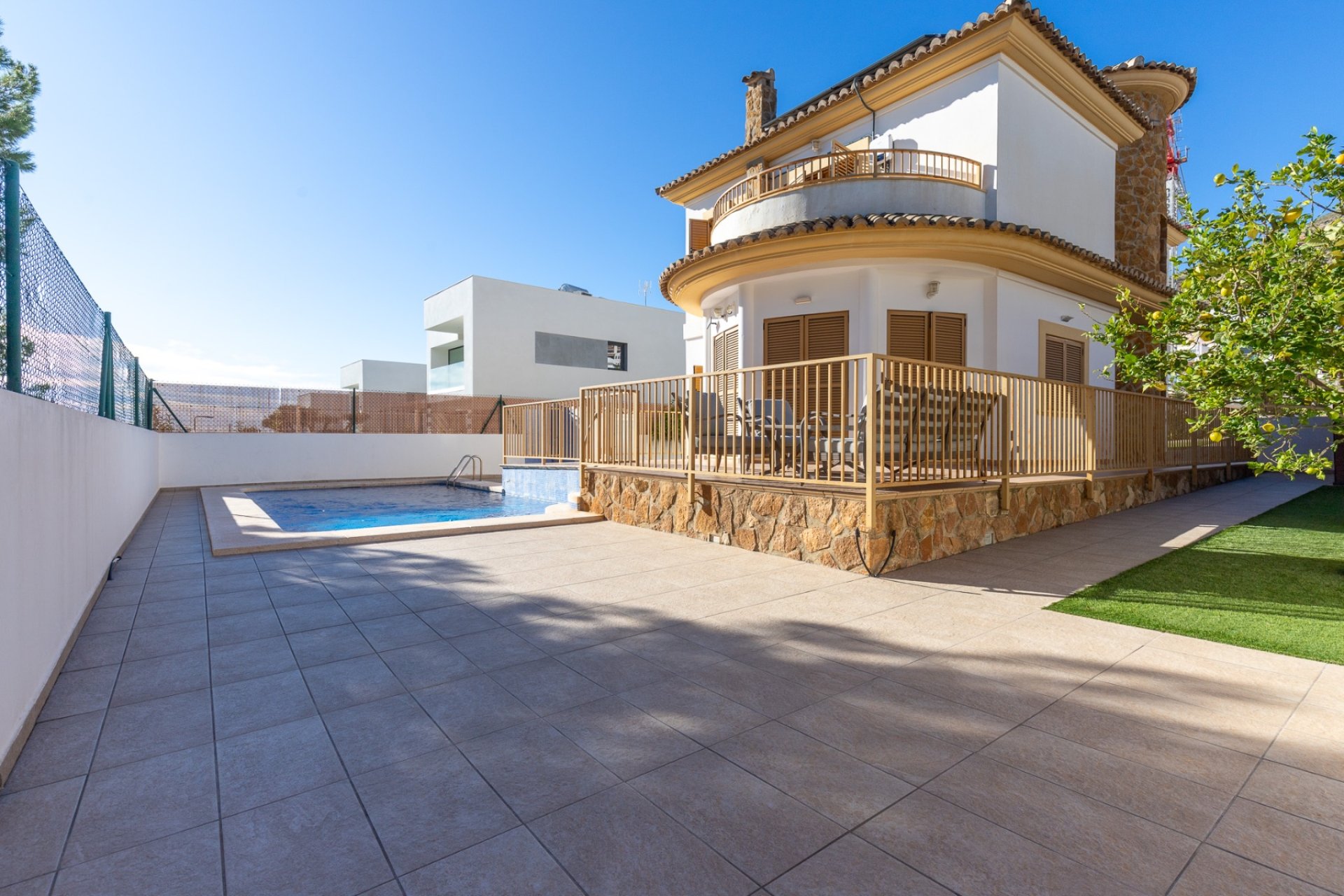 Reventa - Chalet / Villa  -
Finestrat