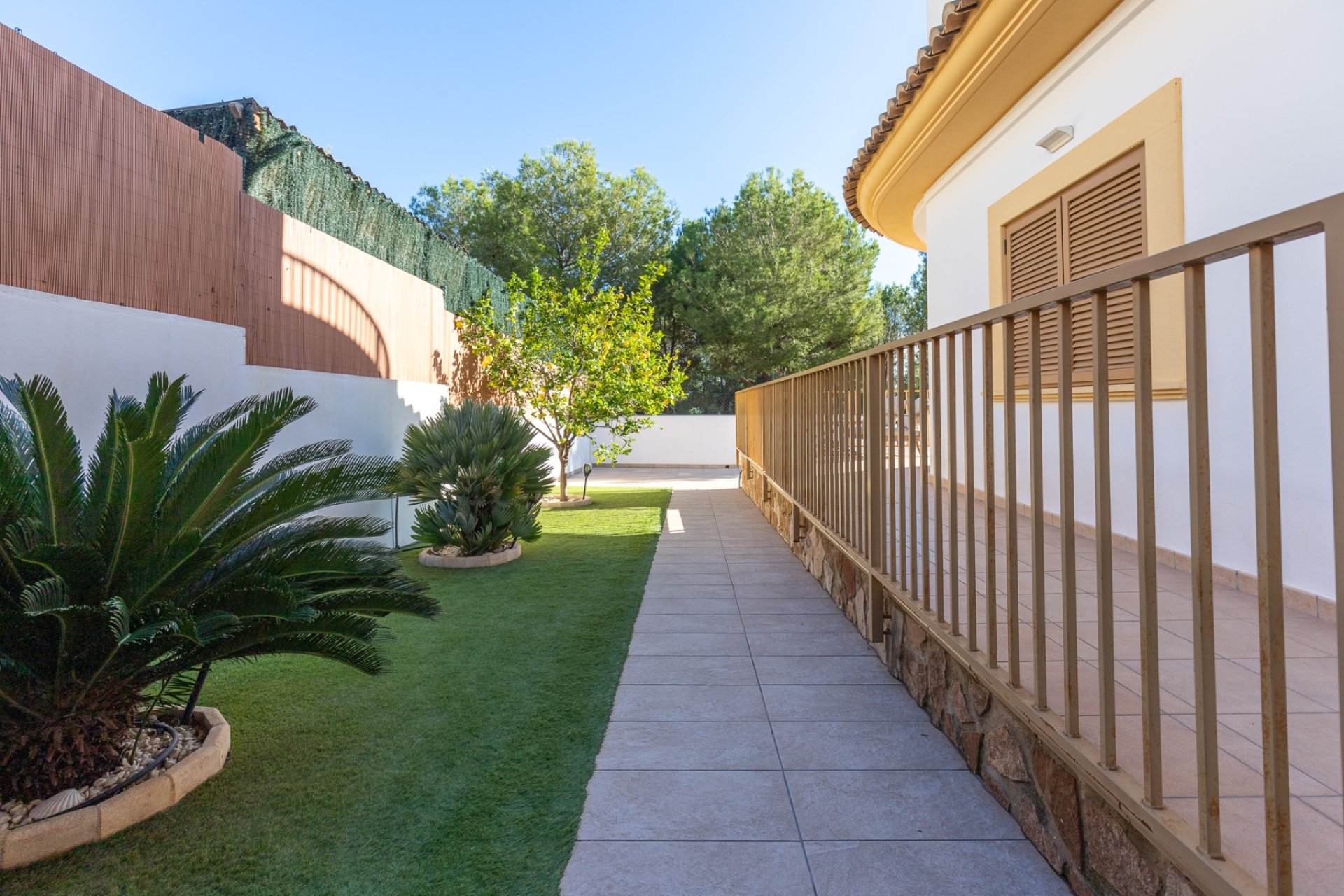 Reventa - Chalet / Villa  -
Finestrat