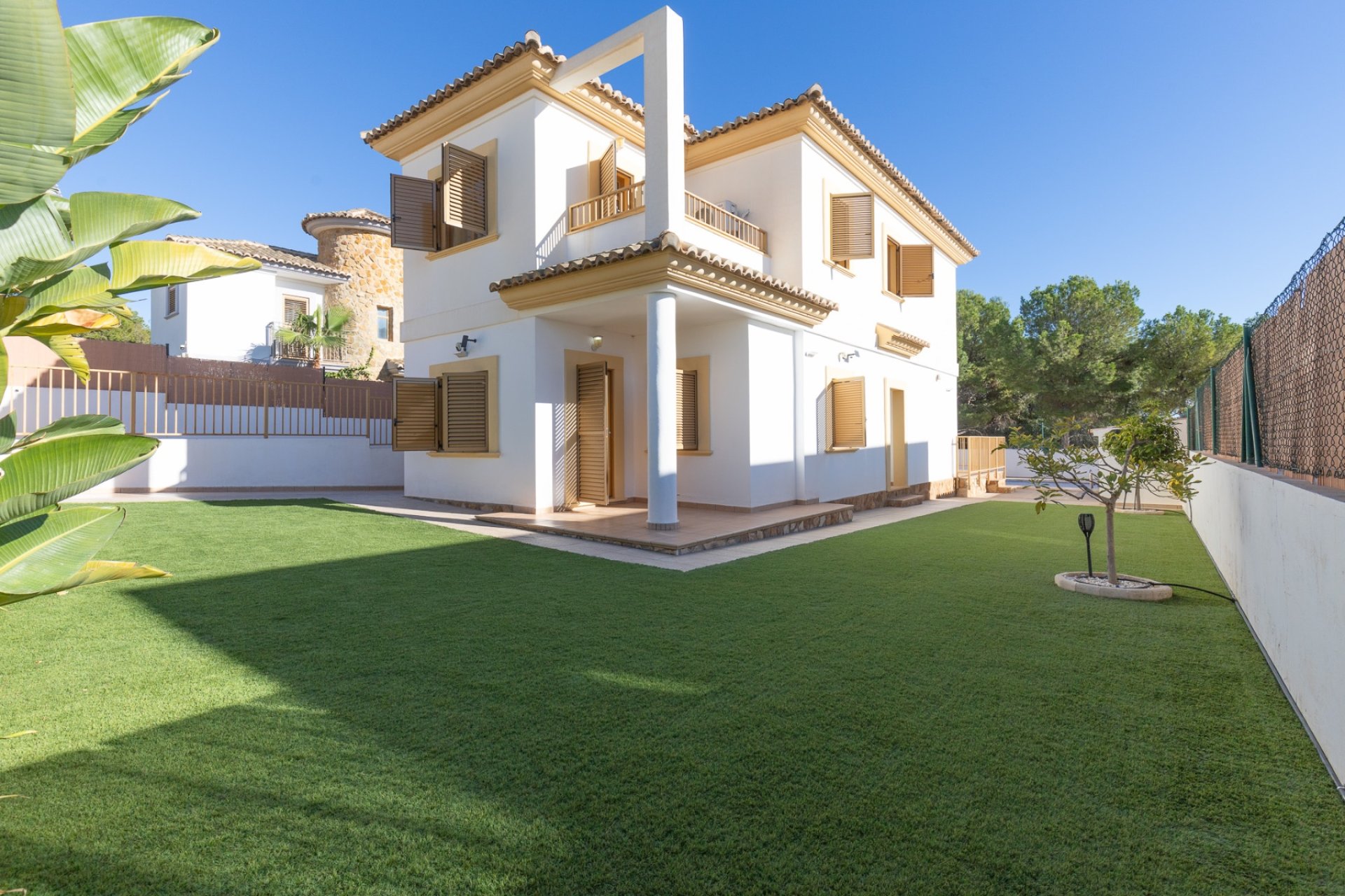 Reventa - Chalet / Villa  -
Finestrat