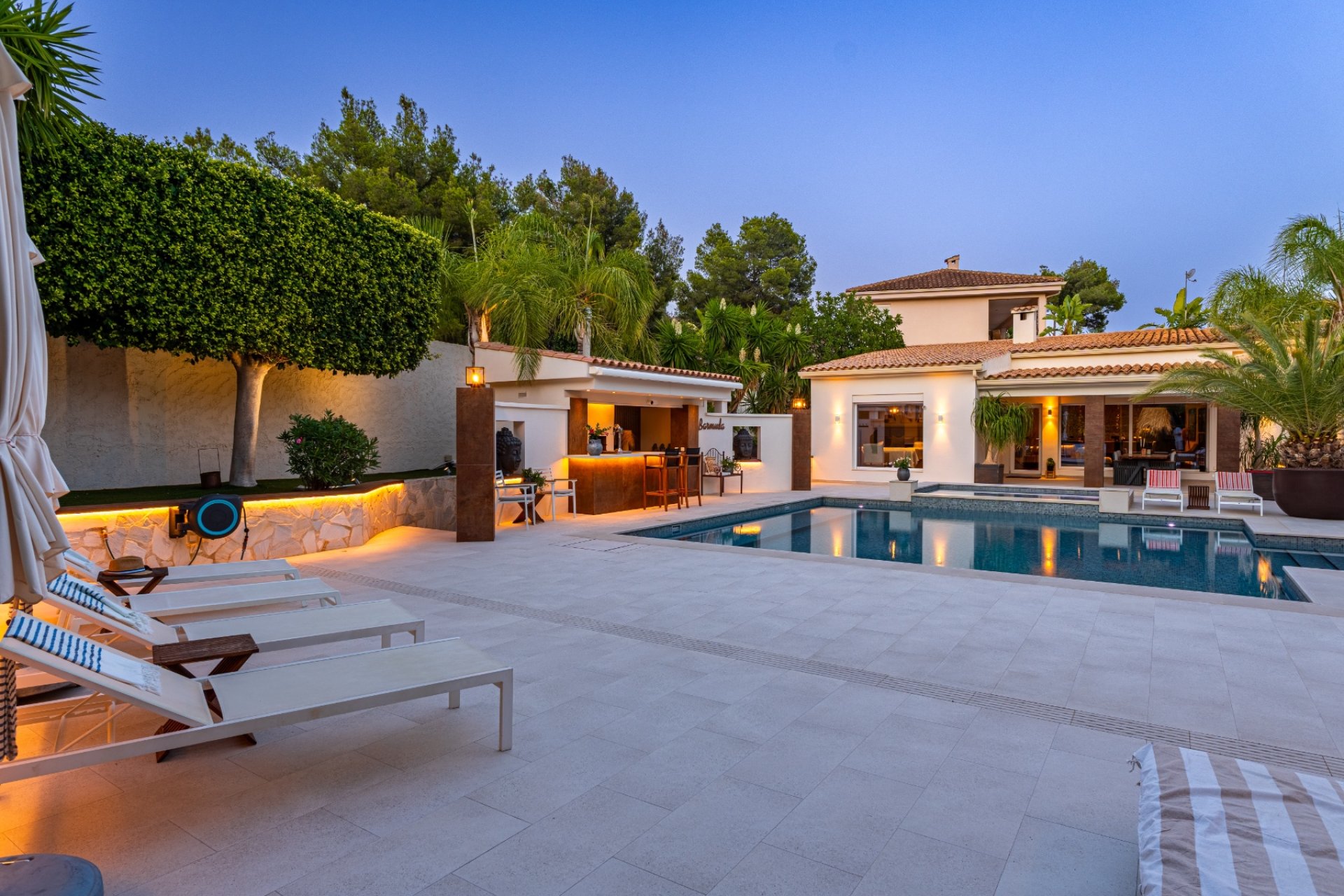 Reventa - Chalet / Villa  -
La Nucía