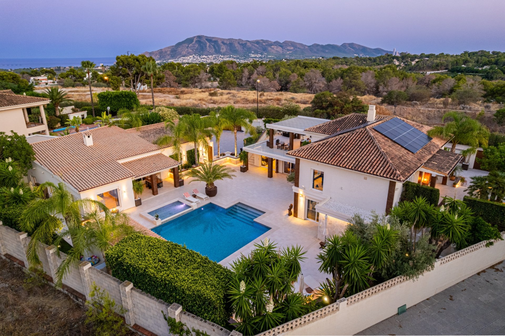 Reventa - Chalet / Villa  -
La Nucía