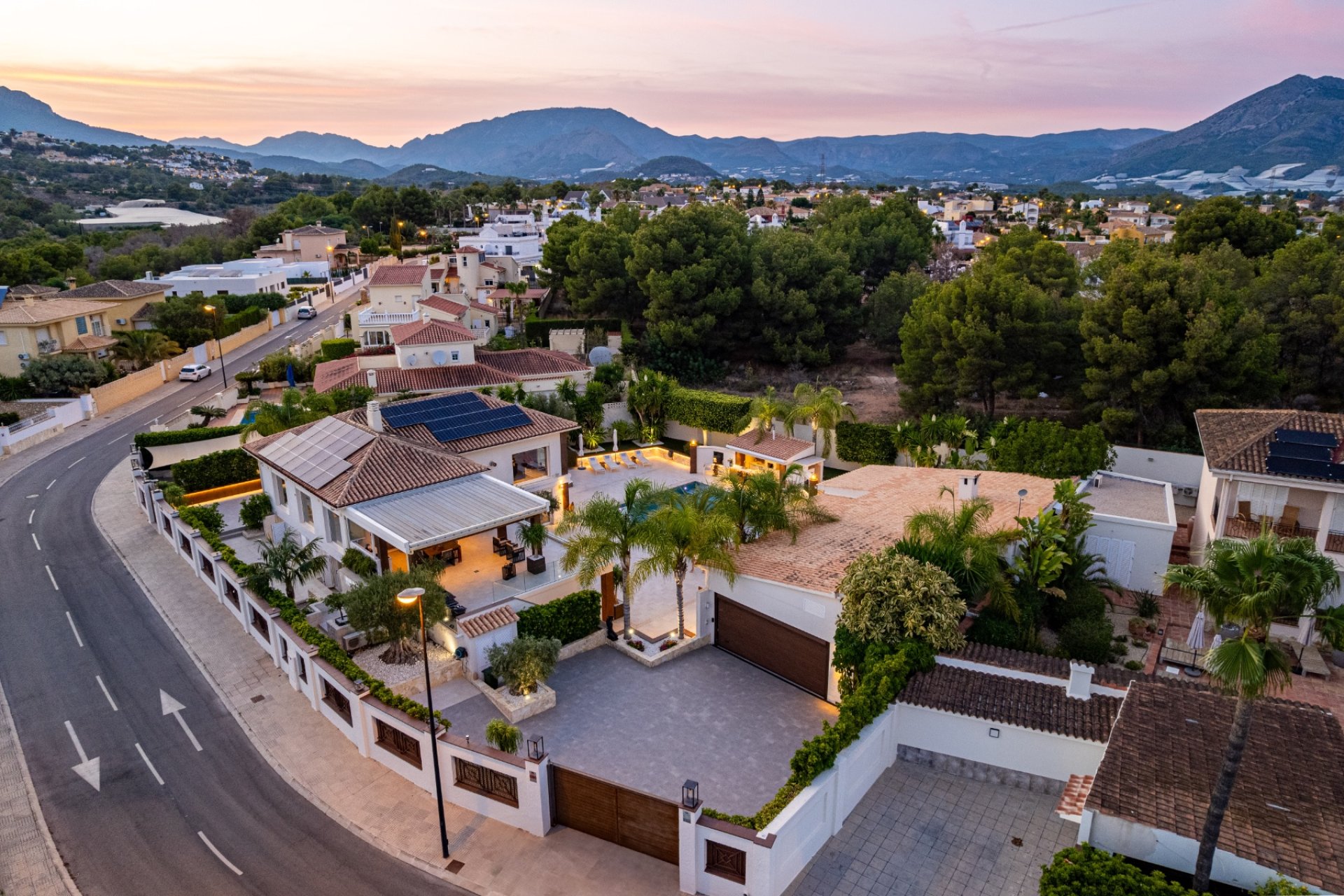 Reventa - Chalet / Villa  -
La Nucía