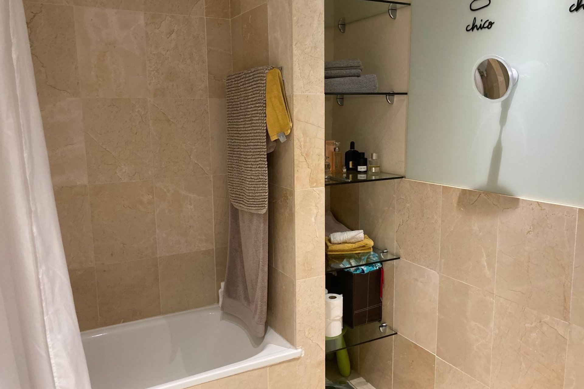 Reventa - Chalet / Villa  -
La Nucía