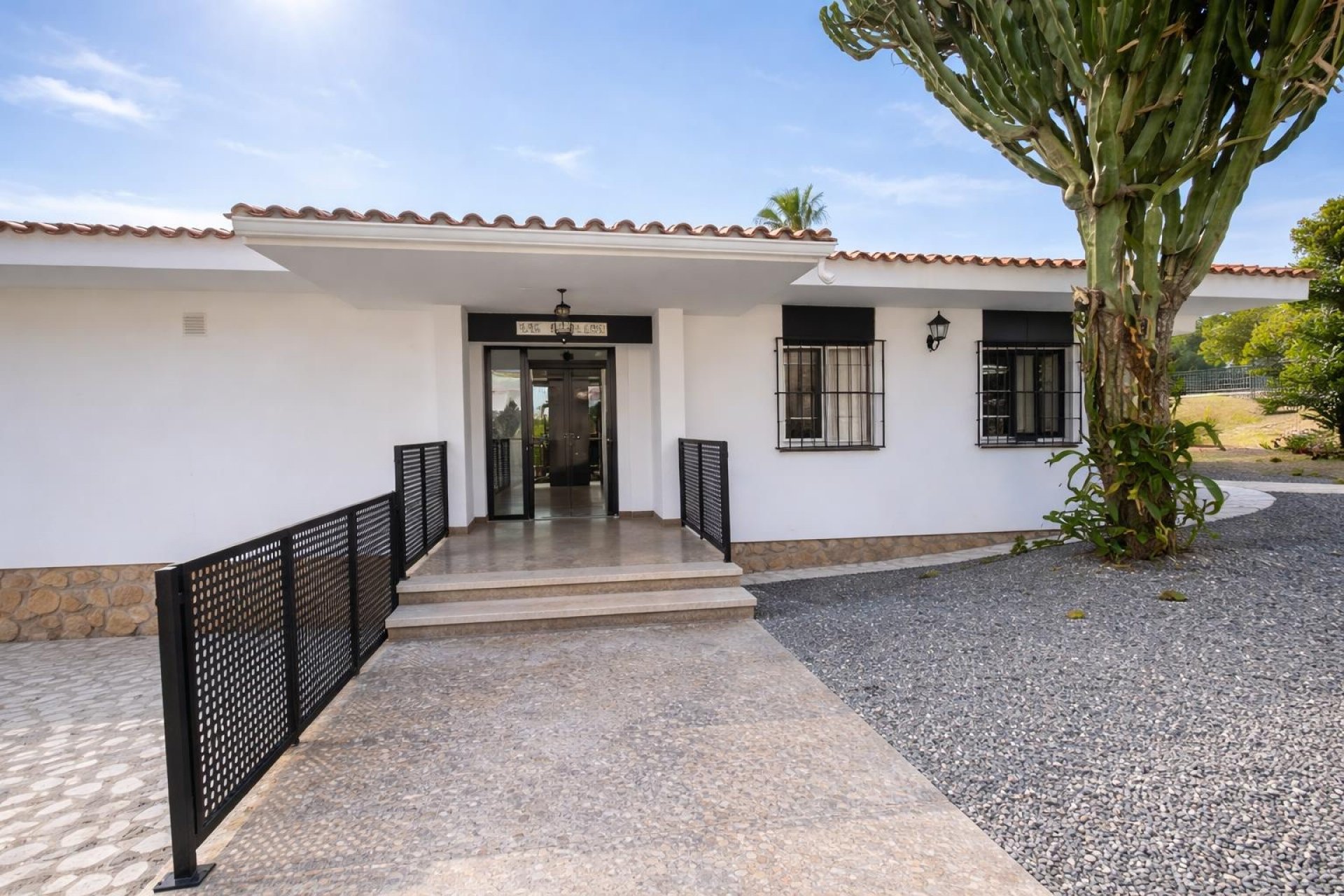 Reventa - Chalet / Villa  -
La Nucía