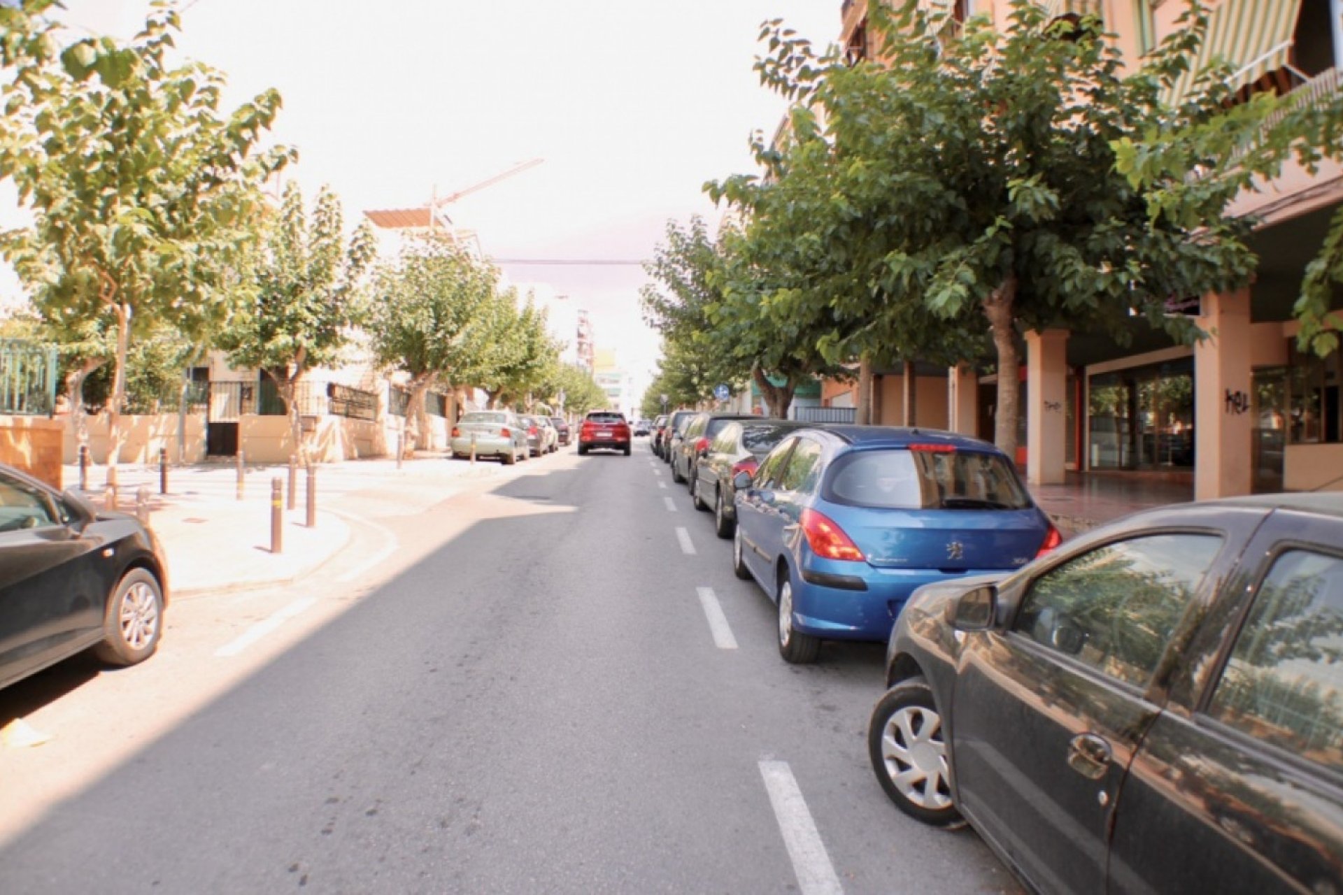 Reventa - Comercial -
Benidorm - Colonia Madrid / Foietes