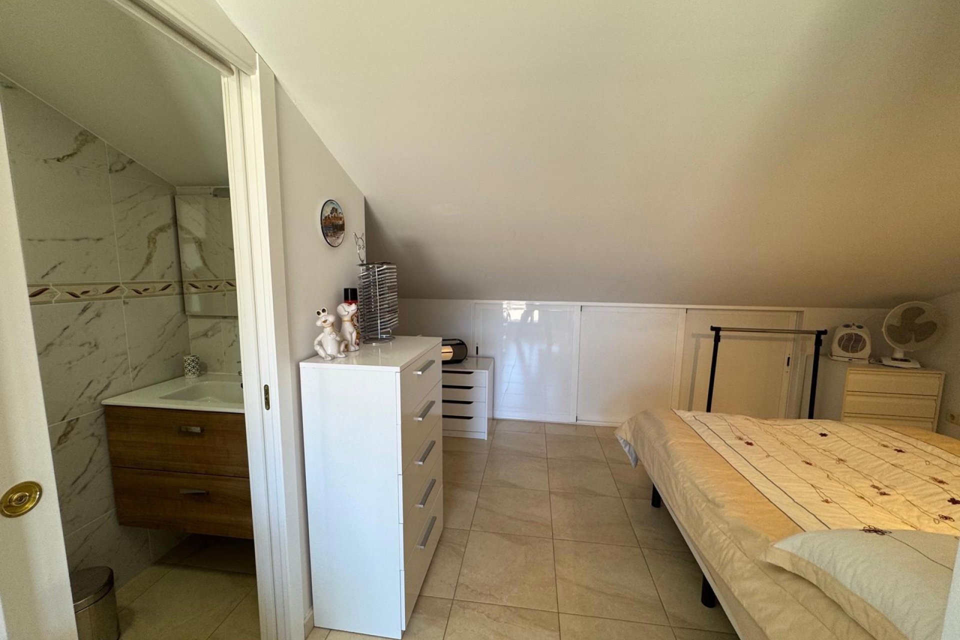 Reventa - Duplex -
Albir