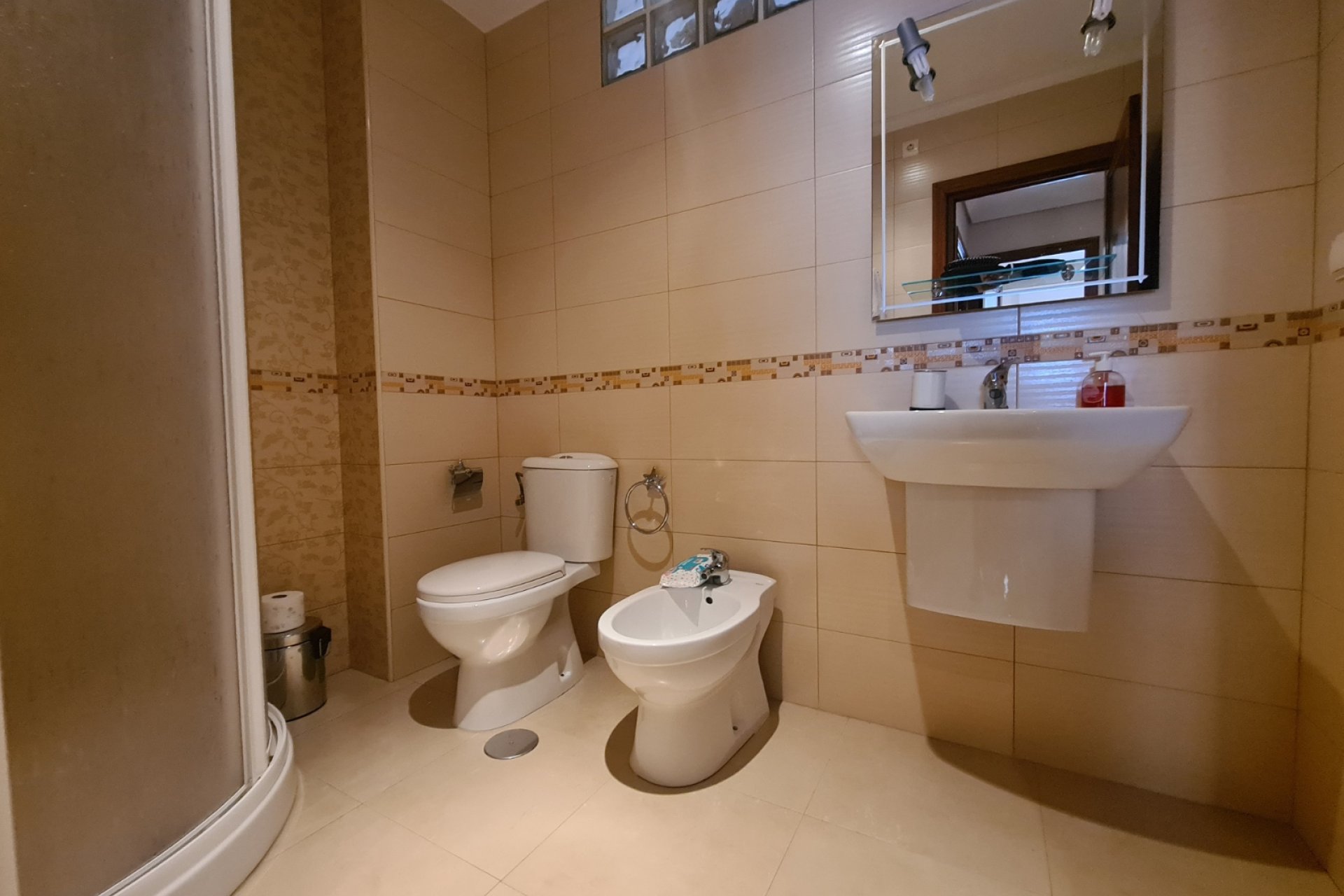 Reventa - Edificio -
Benidorm - Levante