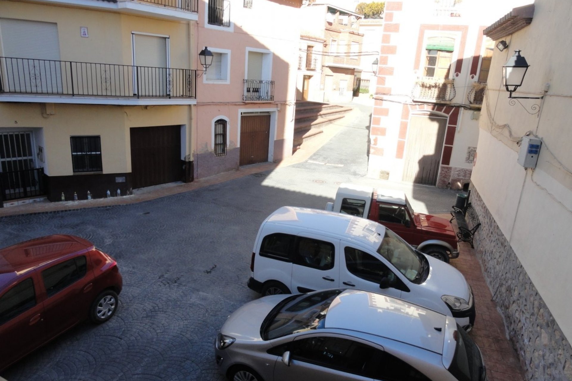Reventa - Townhouse / Semi -
Bolulla - CENTRO