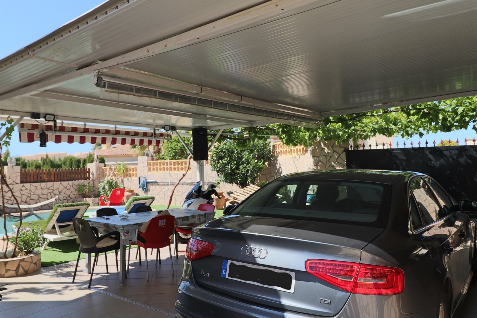 Reventa - Townhouse / Semi -
La Nucía - Urbanisations