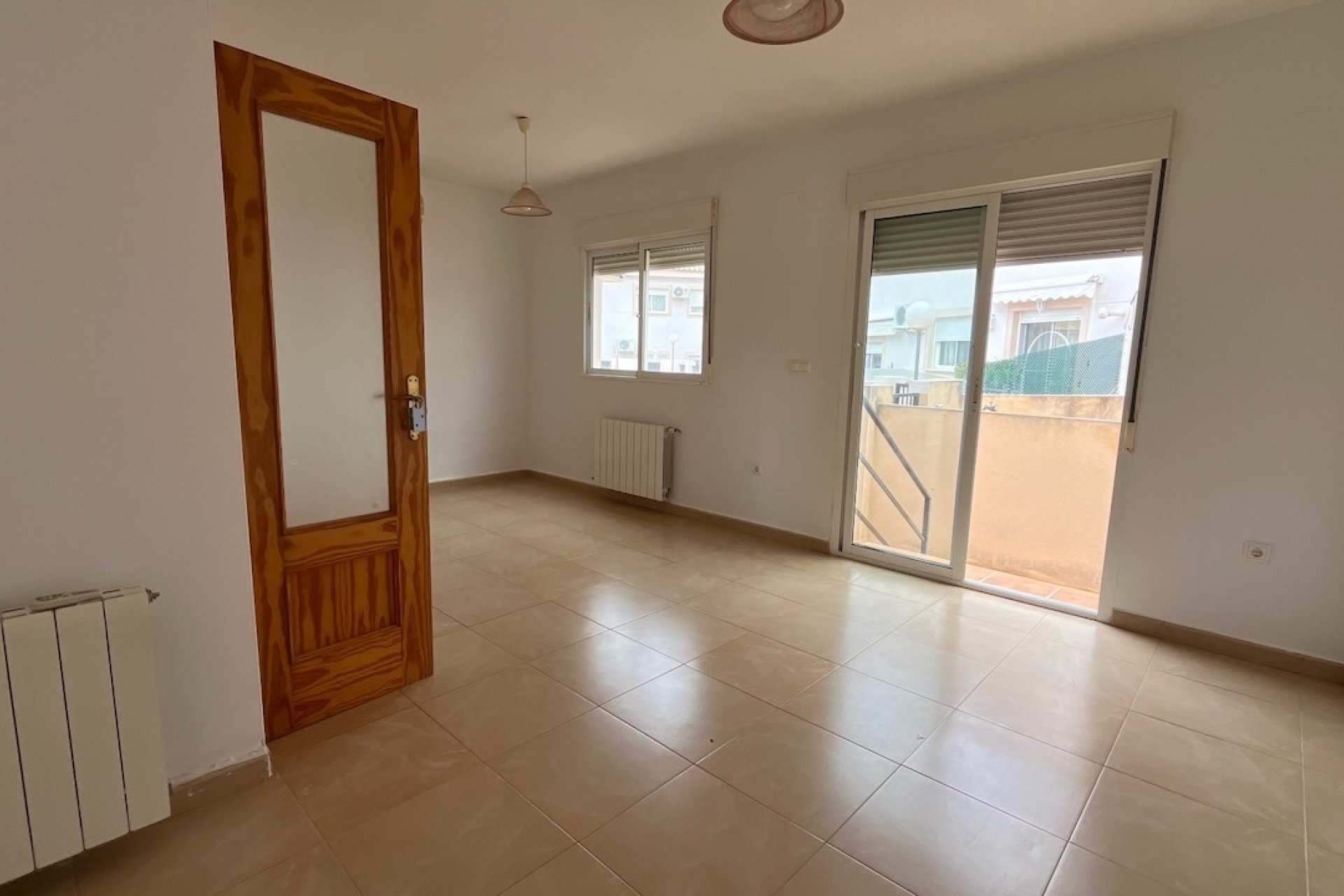 Reventa - Townhouse / Semi -
Polop - Urbanizaciones