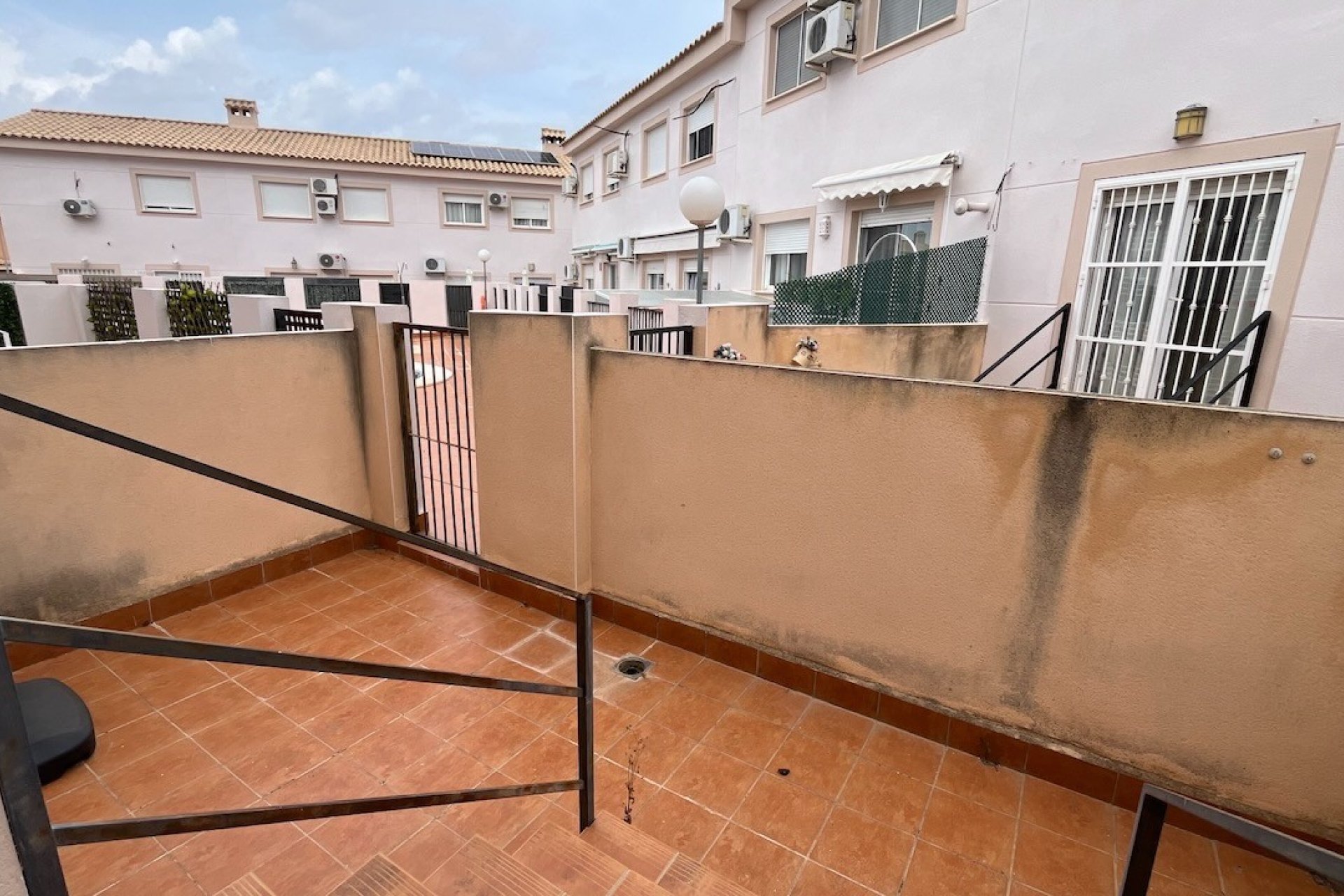 Reventa - Townhouse / Semi -
Polop - Urbanizaciones