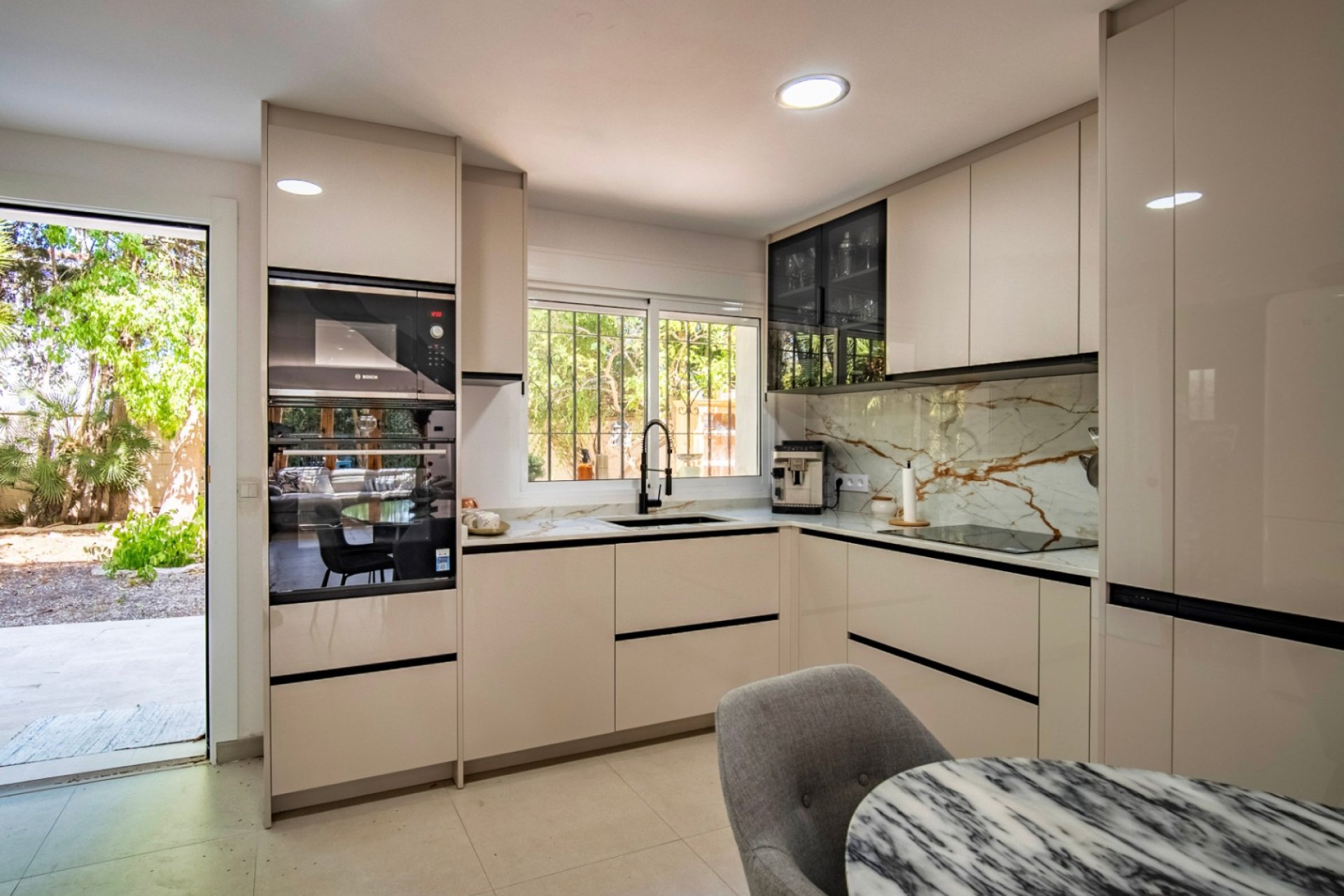 Reventa - Villa -
Albir