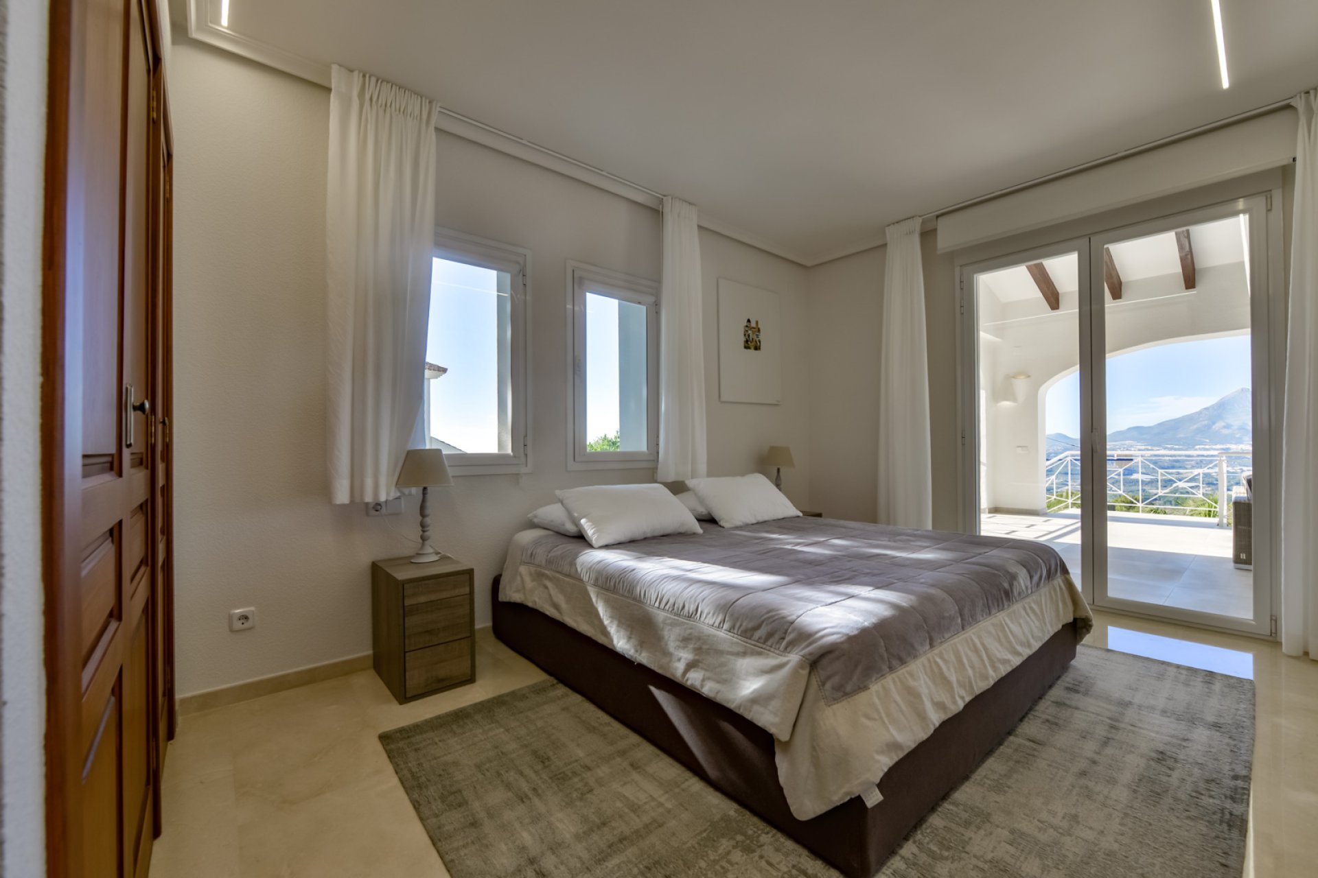 Reventa - Villa -
Altea - Sierra de Altea
