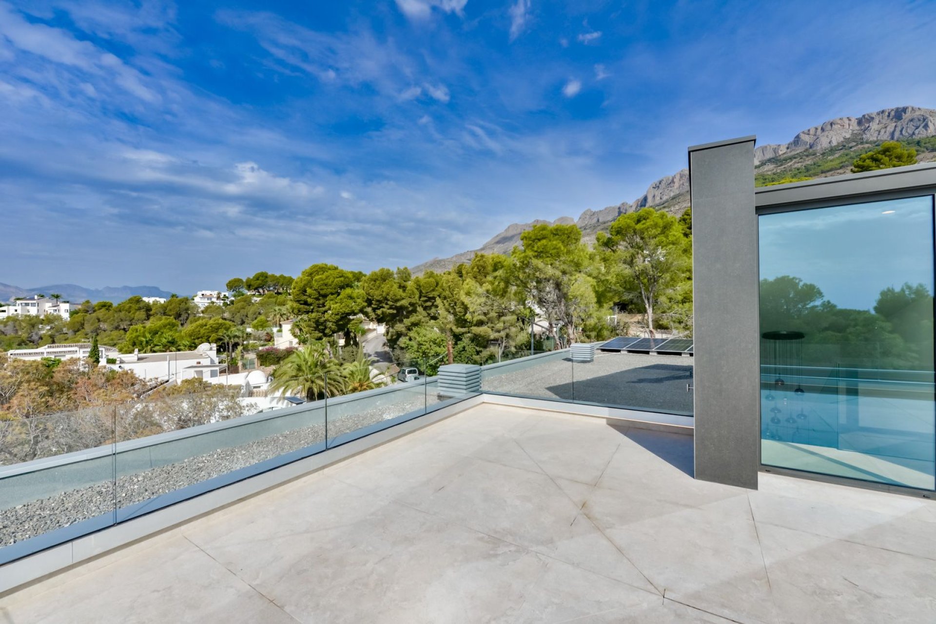 Reventa - Villa -
Altea - Urbanización La Galera