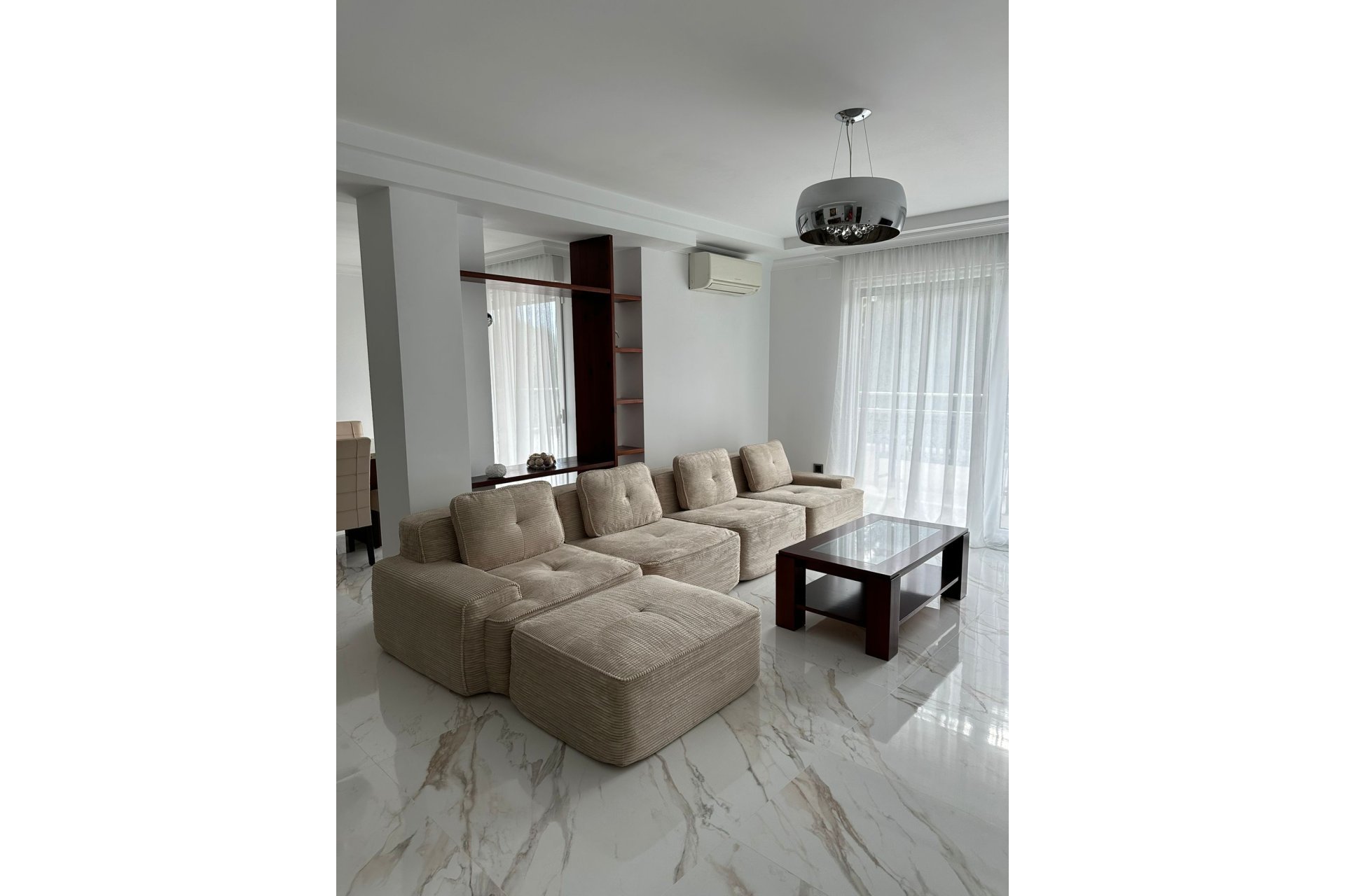 Reventa - Villa -
Altea