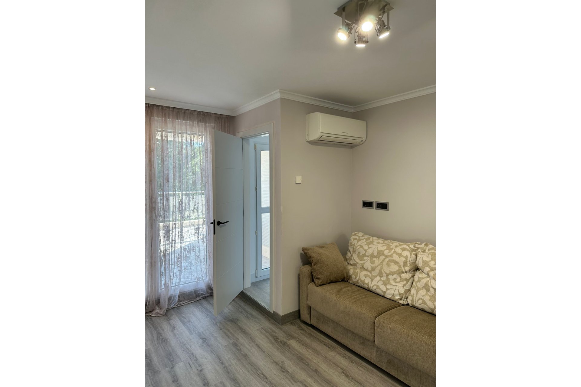 Reventa - Villa -
Altea