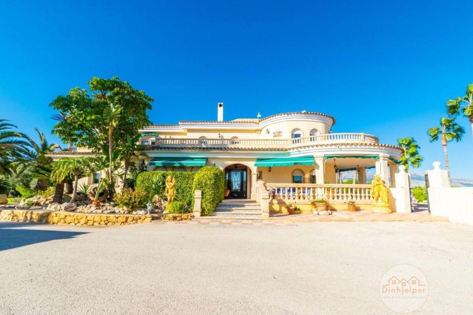 Reventa - Villa -
L'Alfàs del Pi - Alfaz del Pi Pueblo