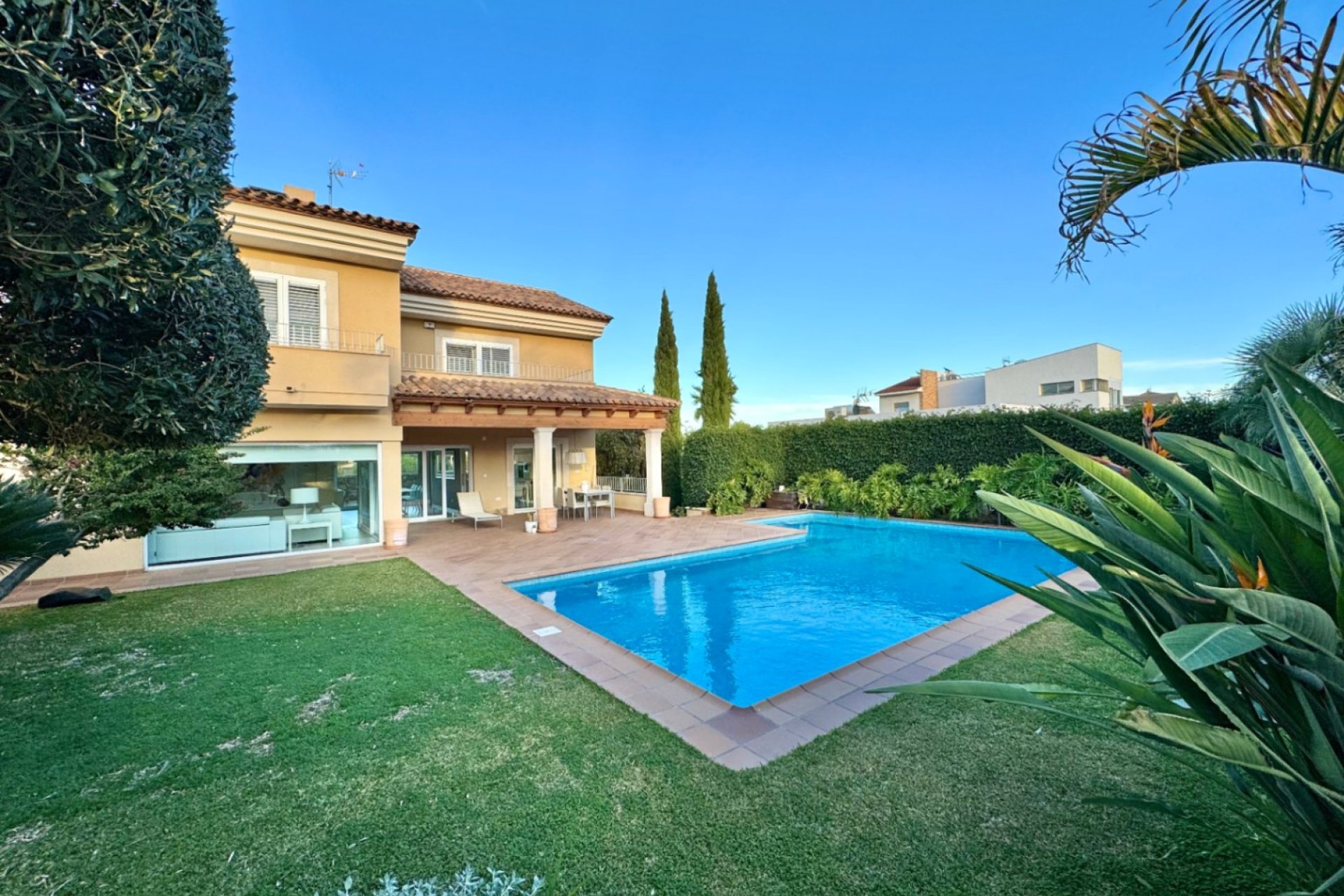 Reventa - Villa -
L'Alfàs del Pi - Arabi