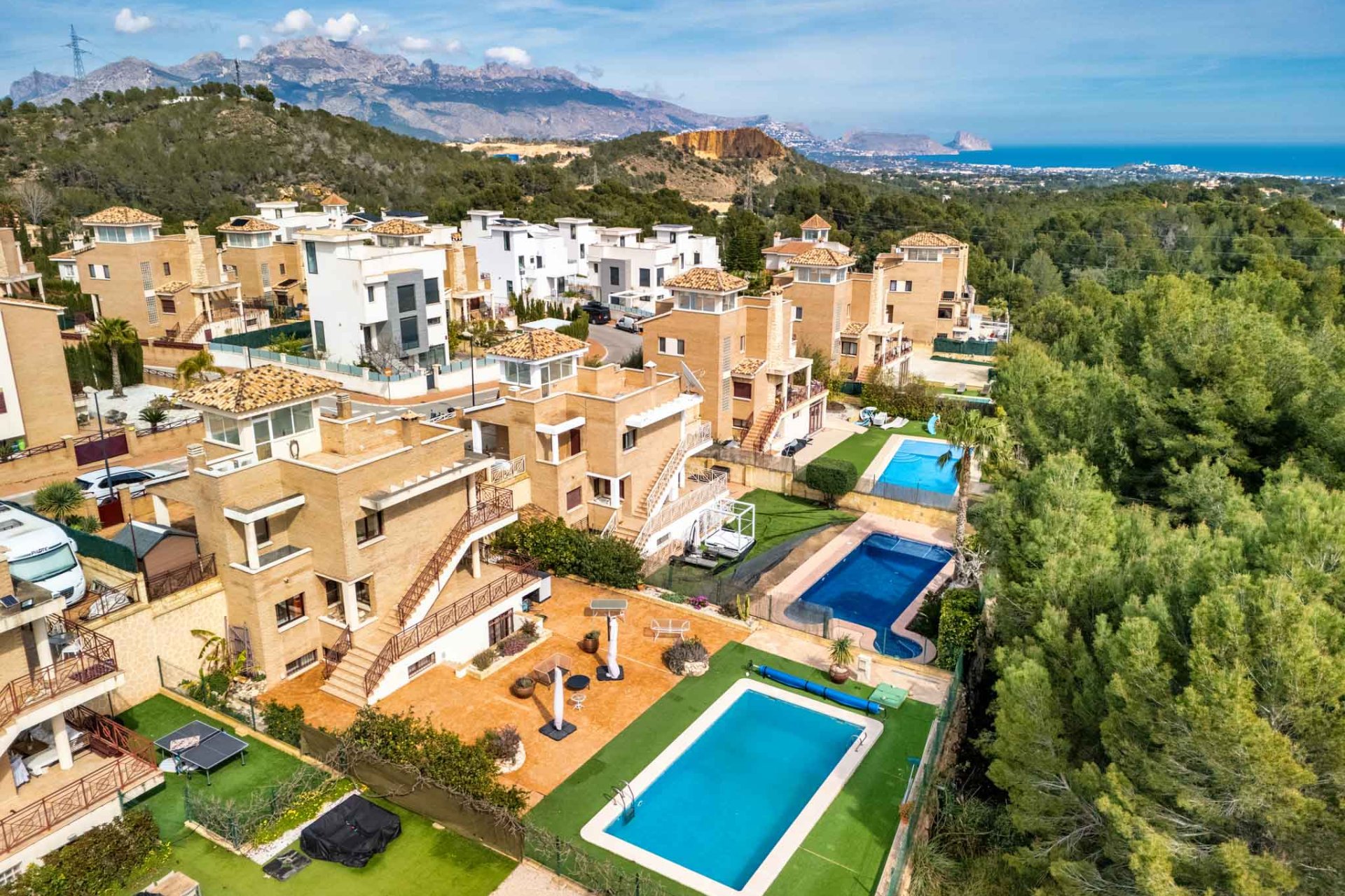 Reventa - Villa -
La Nucía - La Alberca