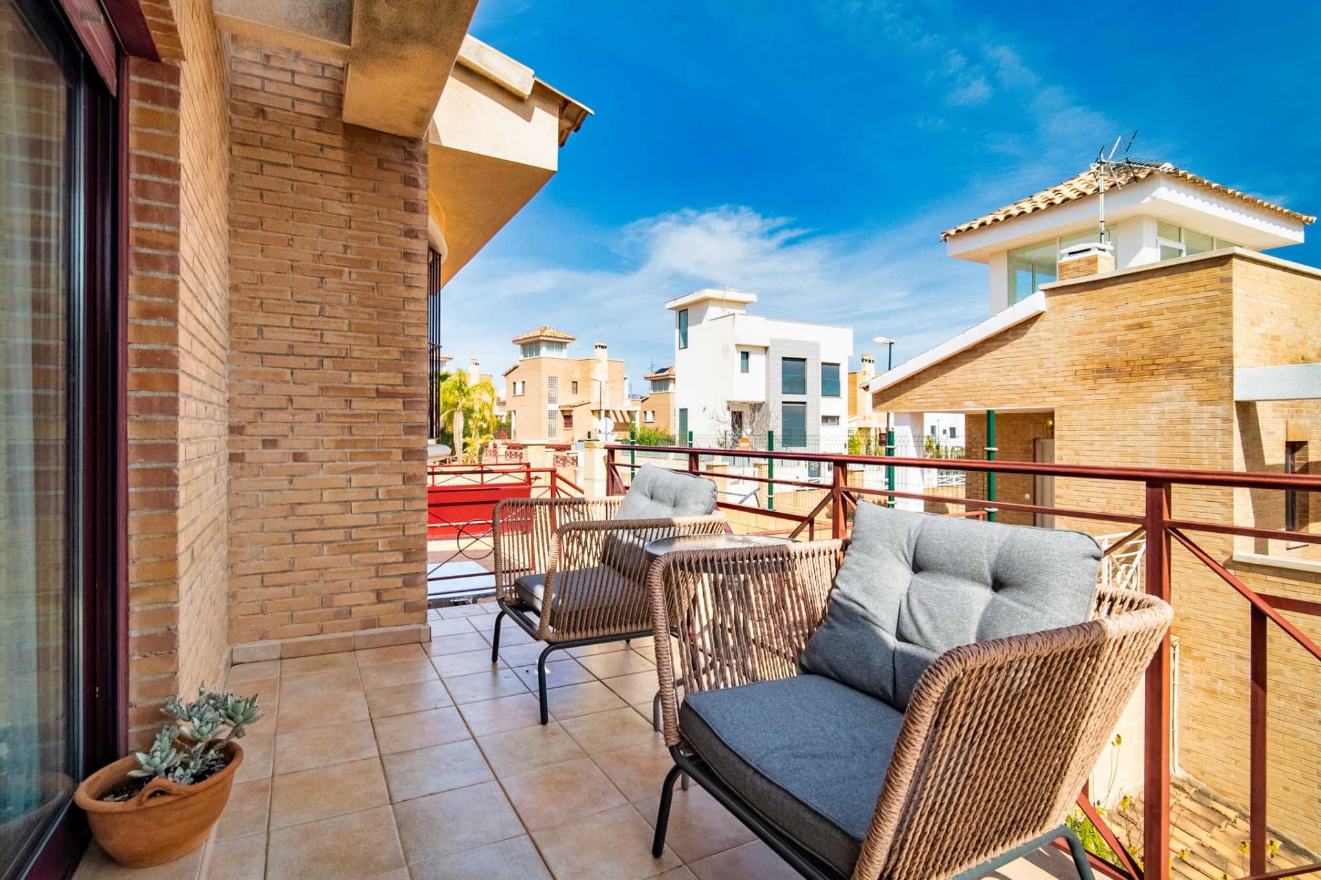 Reventa - Villa -
La Nucía - La Alberca