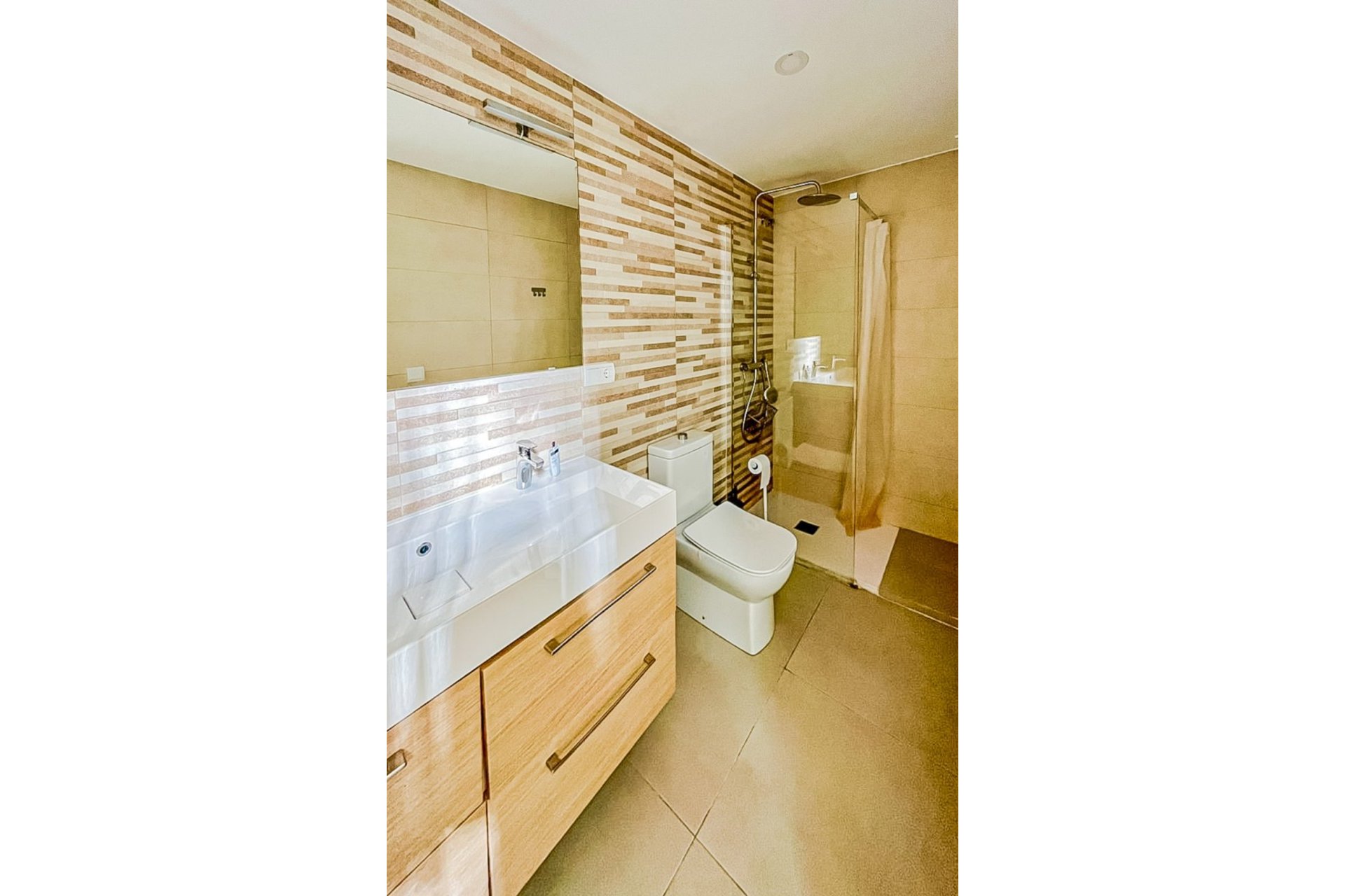 Reventa - Villa -
La Nucía - Montebello - Nou Espai