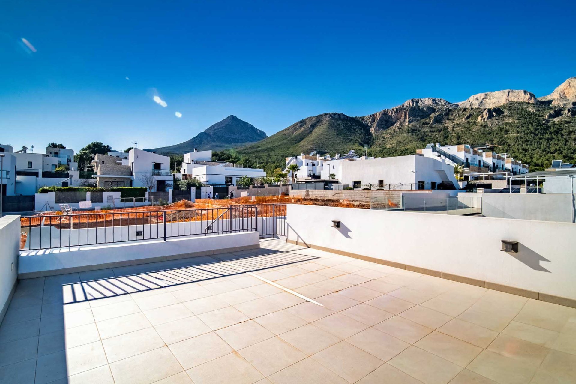 Reventa - Villa -
Polop - La Alberca