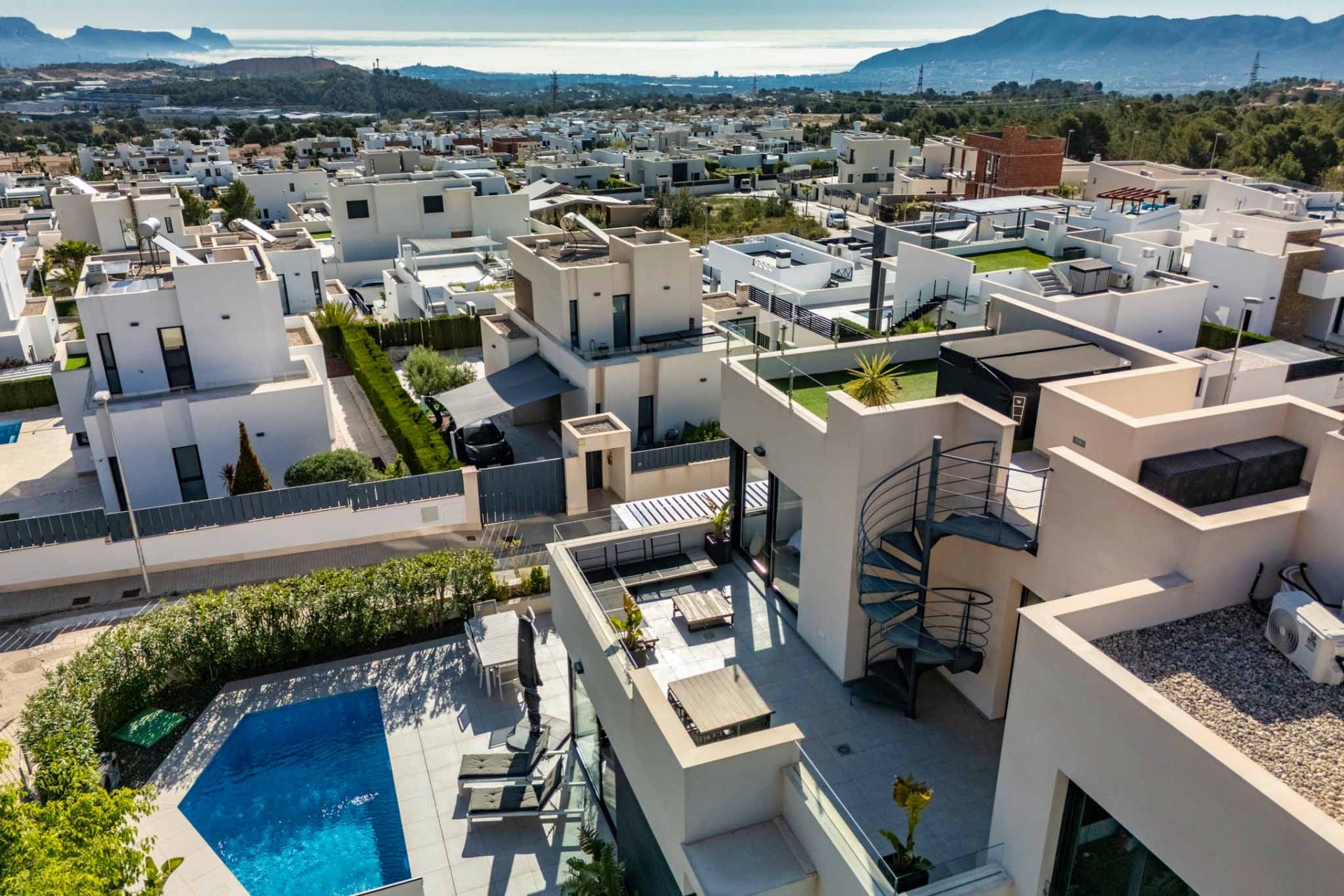 Reventa - Villa -
Polop - La Alberca