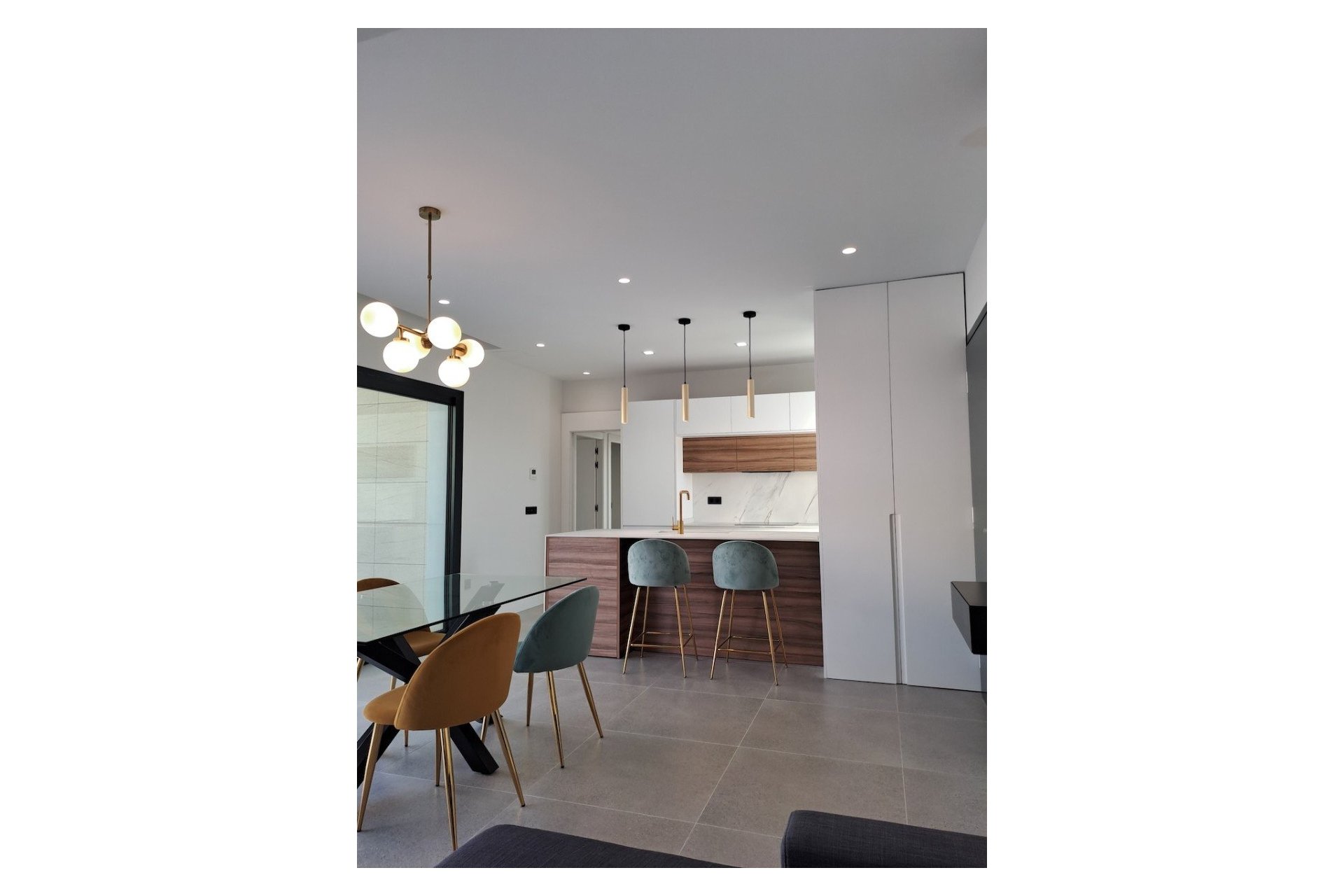 Reventa - Villa -
Polop - Urbanizaciones