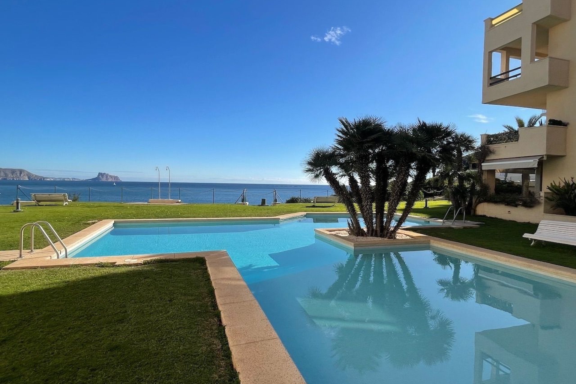 Revente - Appartement -
Albir