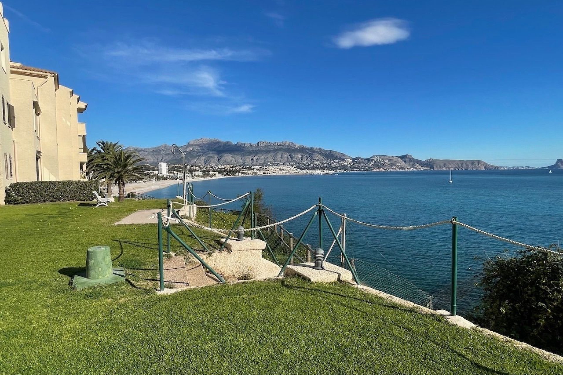 Revente - Appartement -
Albir