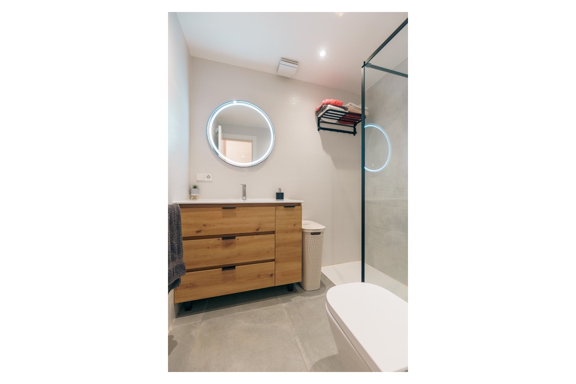 Revente - Appartement -
Albir