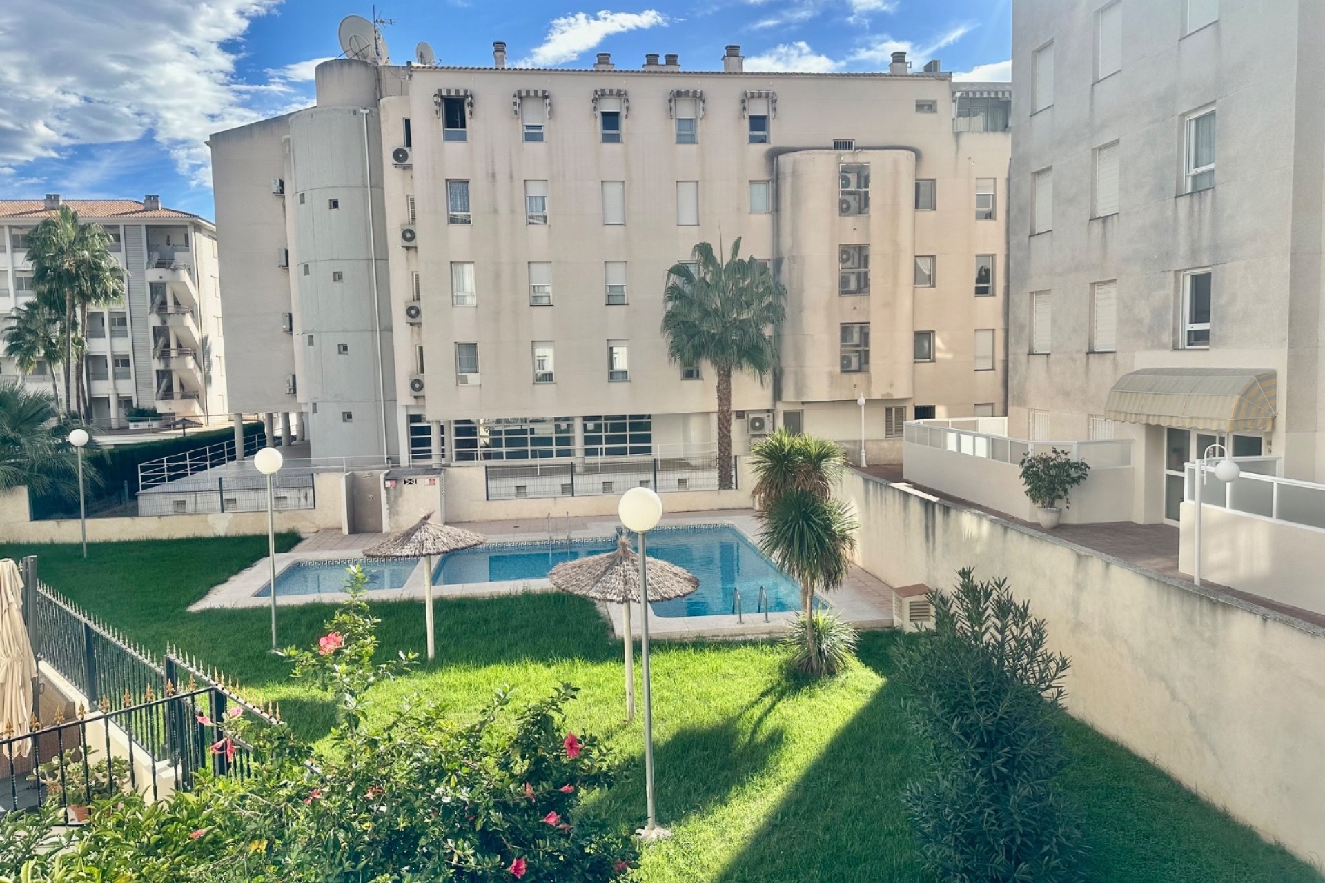 Revente - Appartement -
Albir