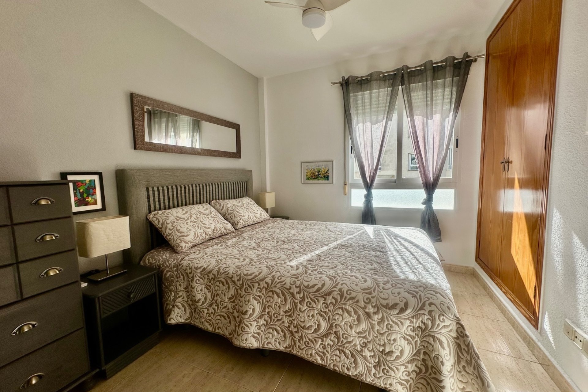 Revente - Appartement -
Albir