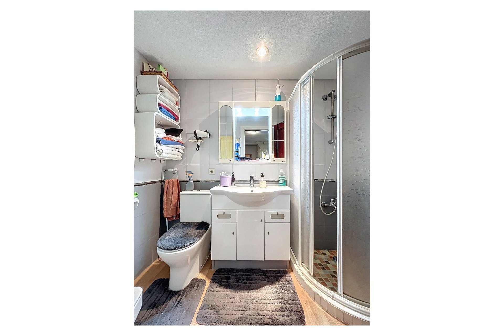 Revente - Appartement -
Albir