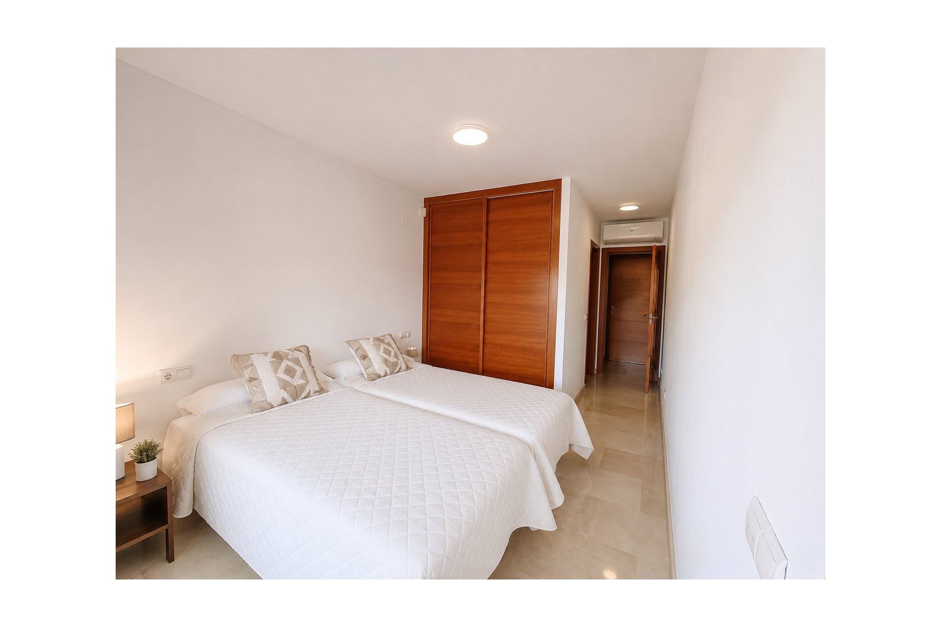 Revente - Appartement -
Albir
