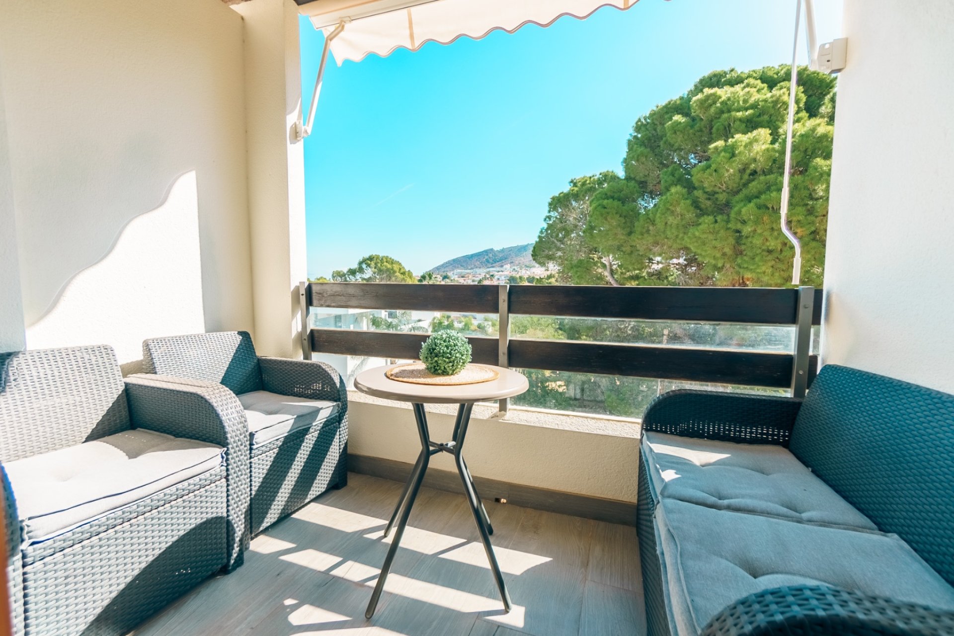 Revente - Appartement -
Albir