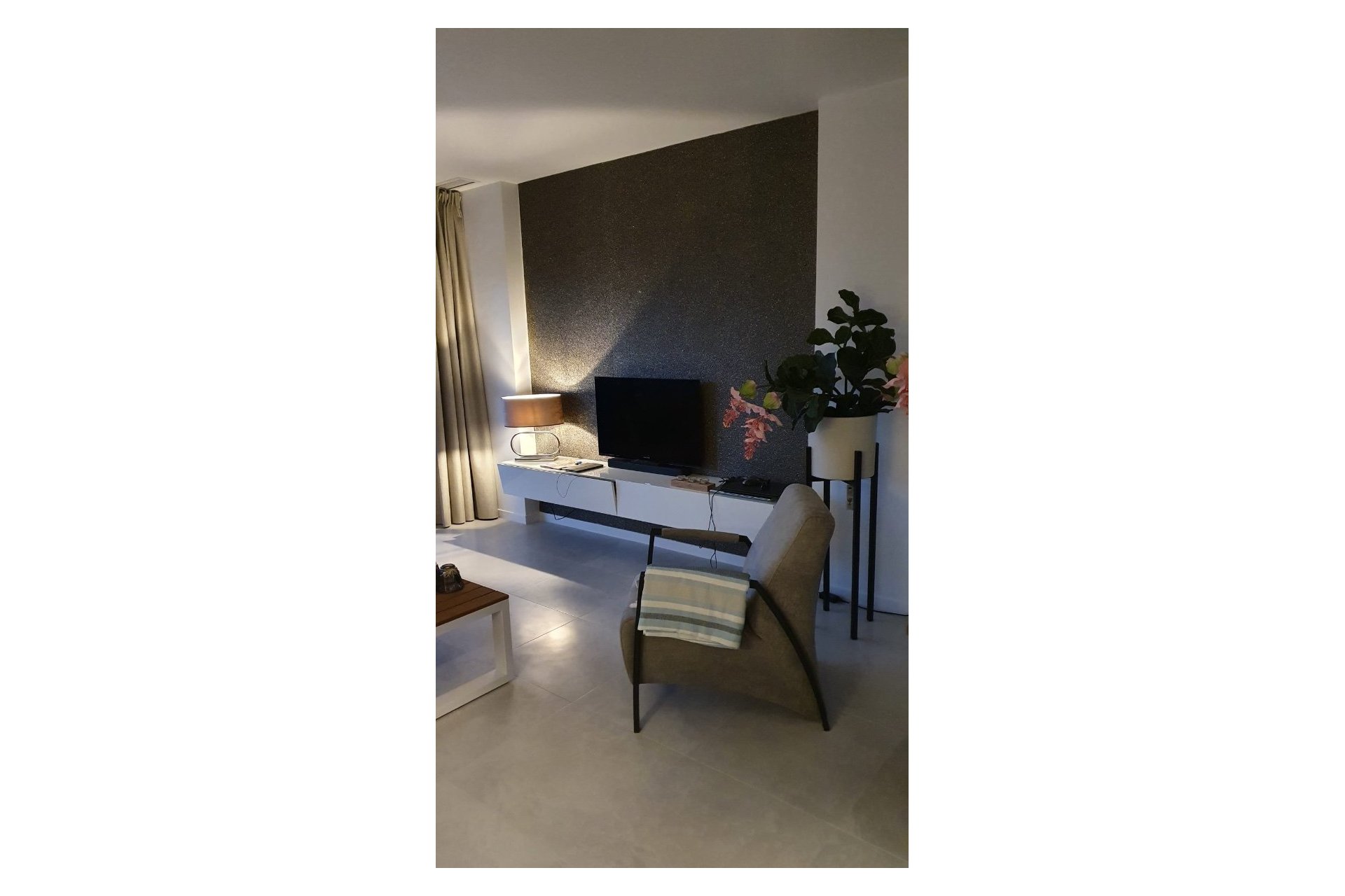 Revente - Appartement -
Finestrat