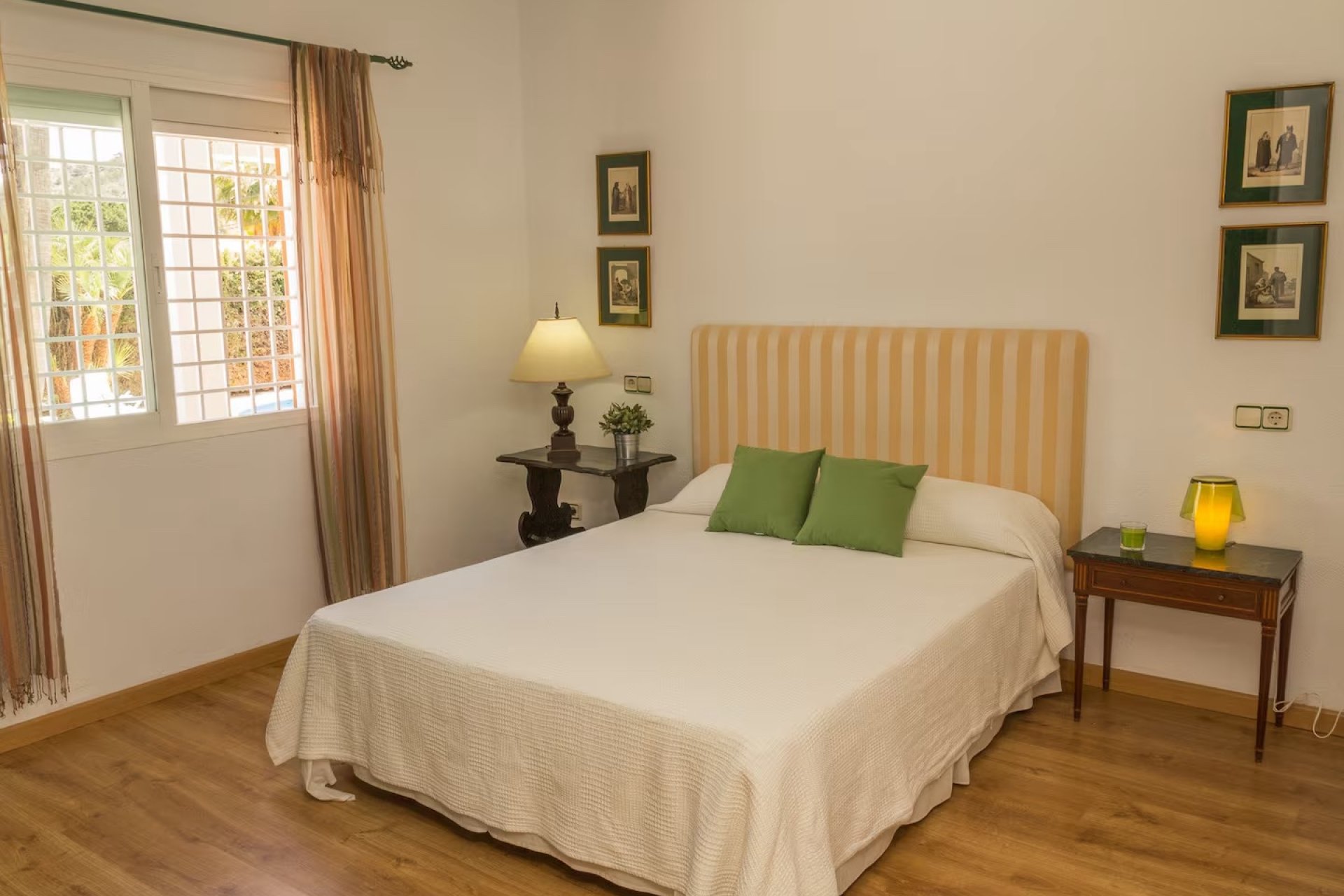 Revente -  Chalet / Villa -
Albir