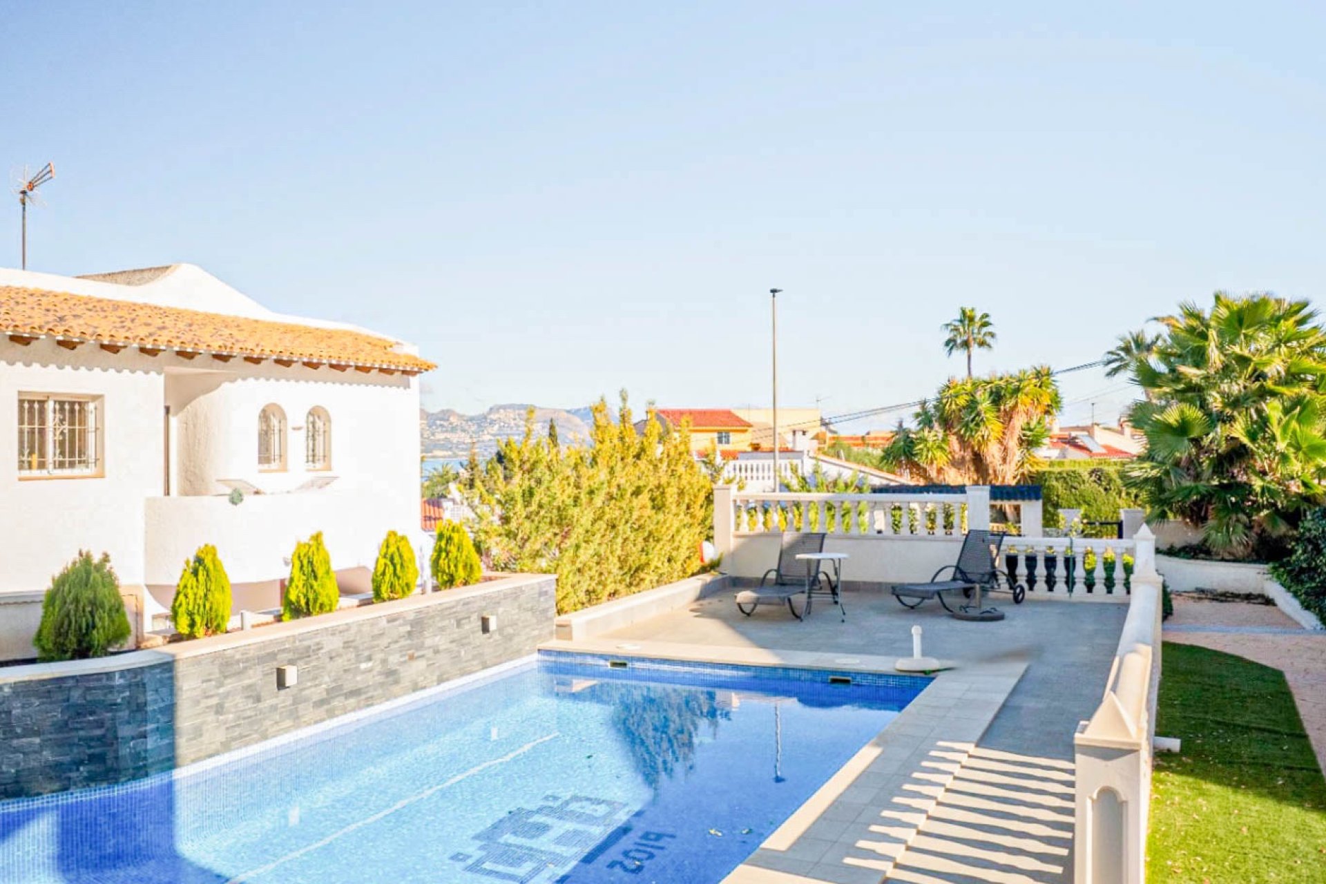 Revente -  Chalet / Villa -
Albir