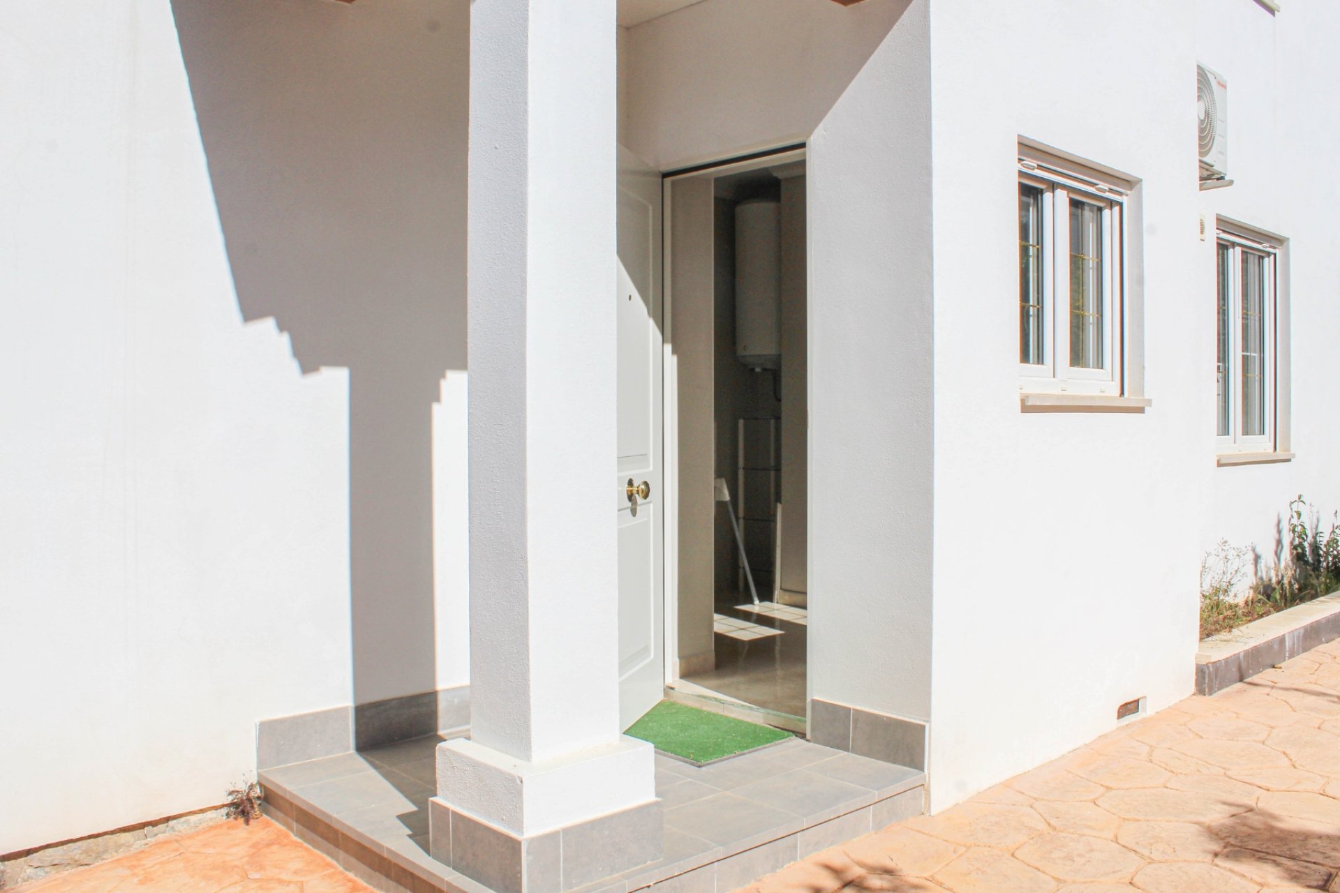 Revente -  Chalet / Villa -
Albir