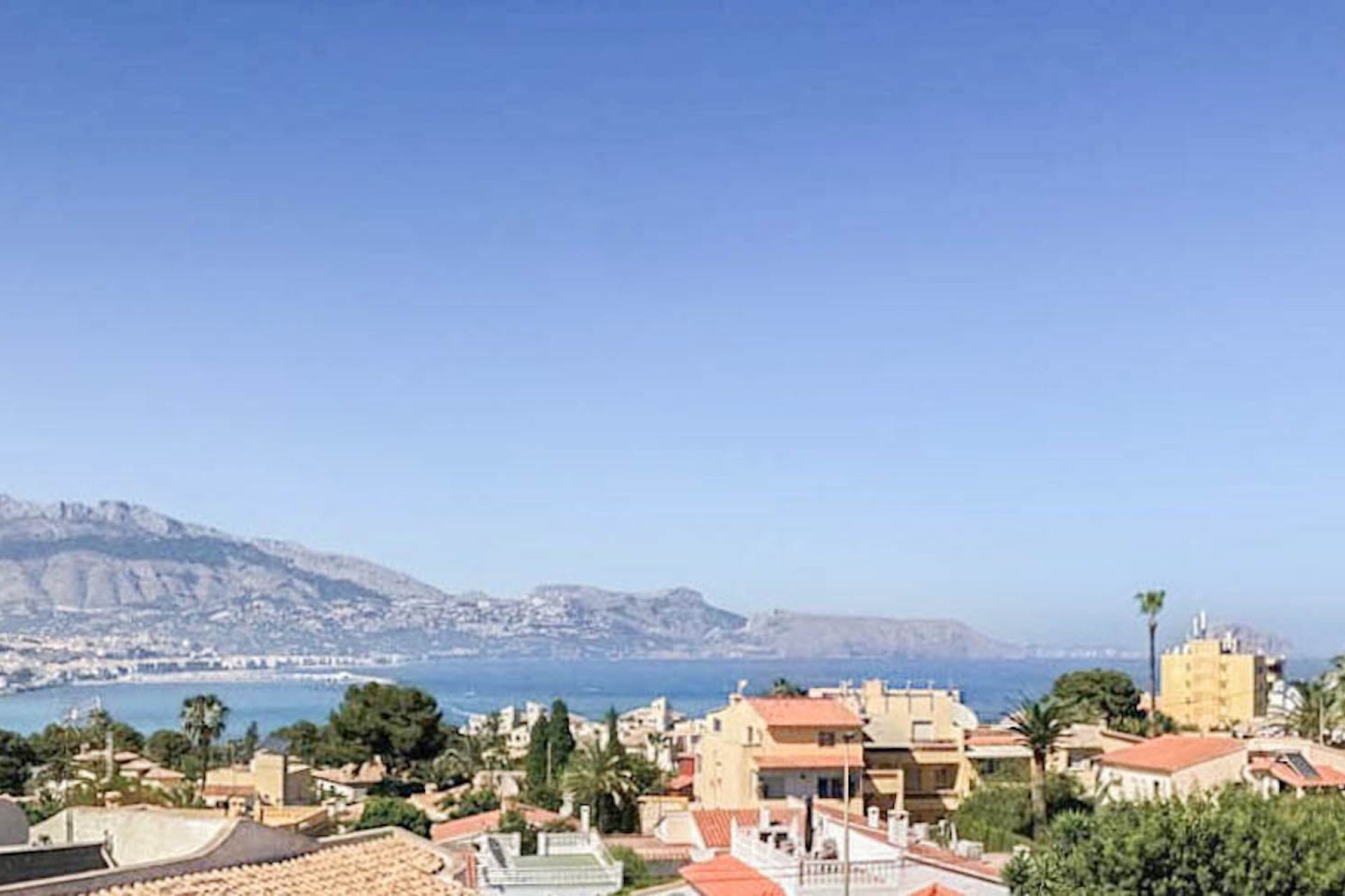 Revente -  Chalet / Villa -
Albir