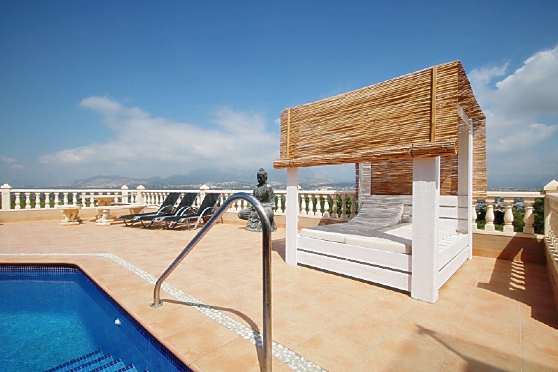 Revente -  Chalet / Villa -
Albir